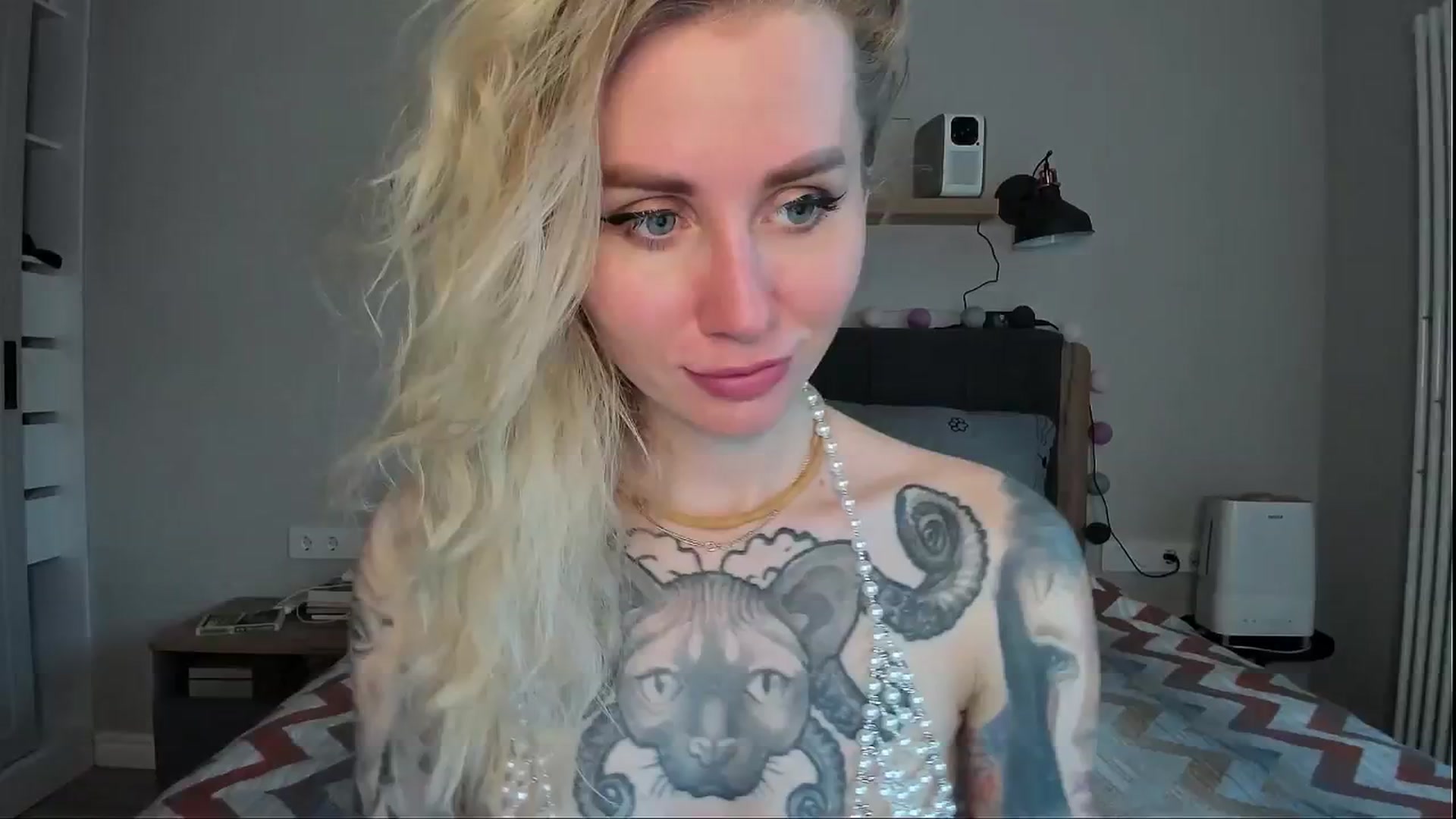 Gallery image thumbnail from Alexa_Smithhh's myfreecams stream on, 07/16/2024, 18:31 image 5 of 20