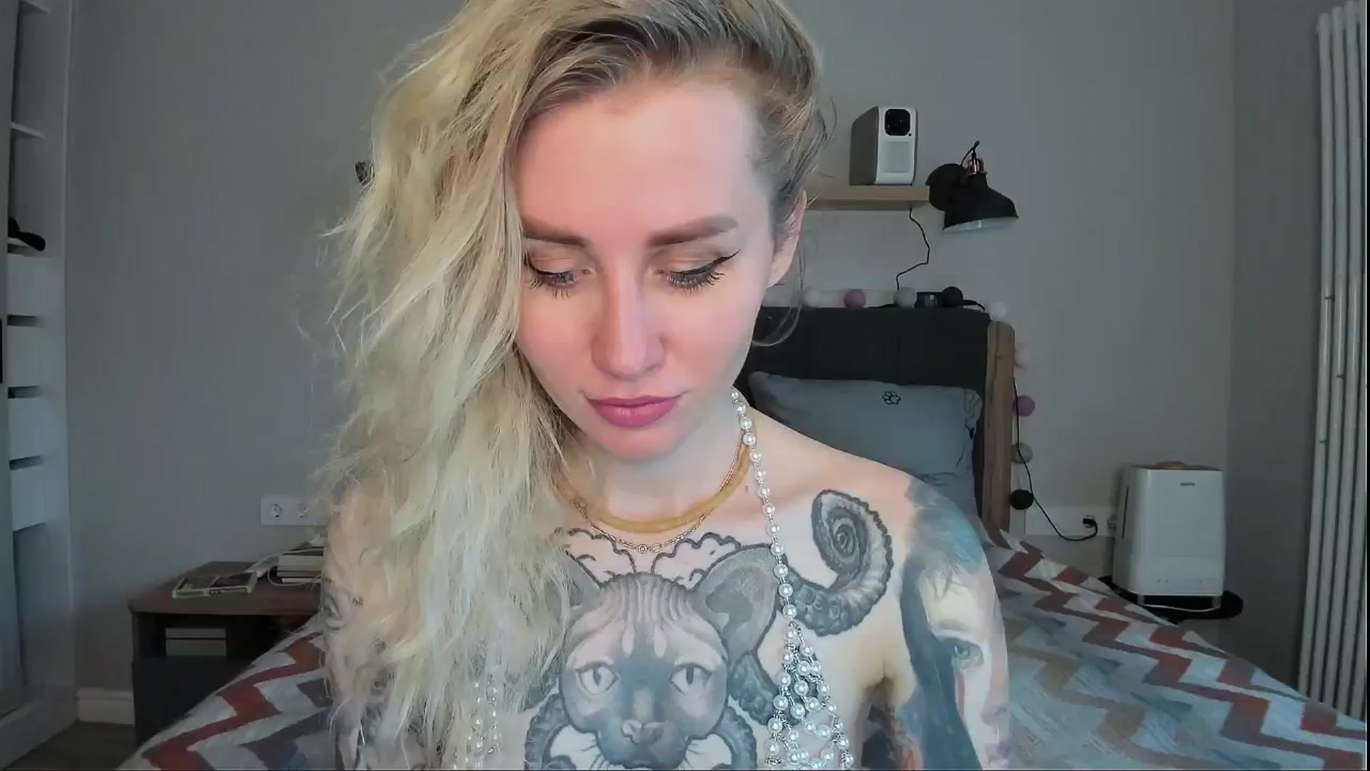 Gallery image thumbnail from Alexa_Smithhh's myfreecams stream on, 07/16/2024, 18:31 image 8 of 20