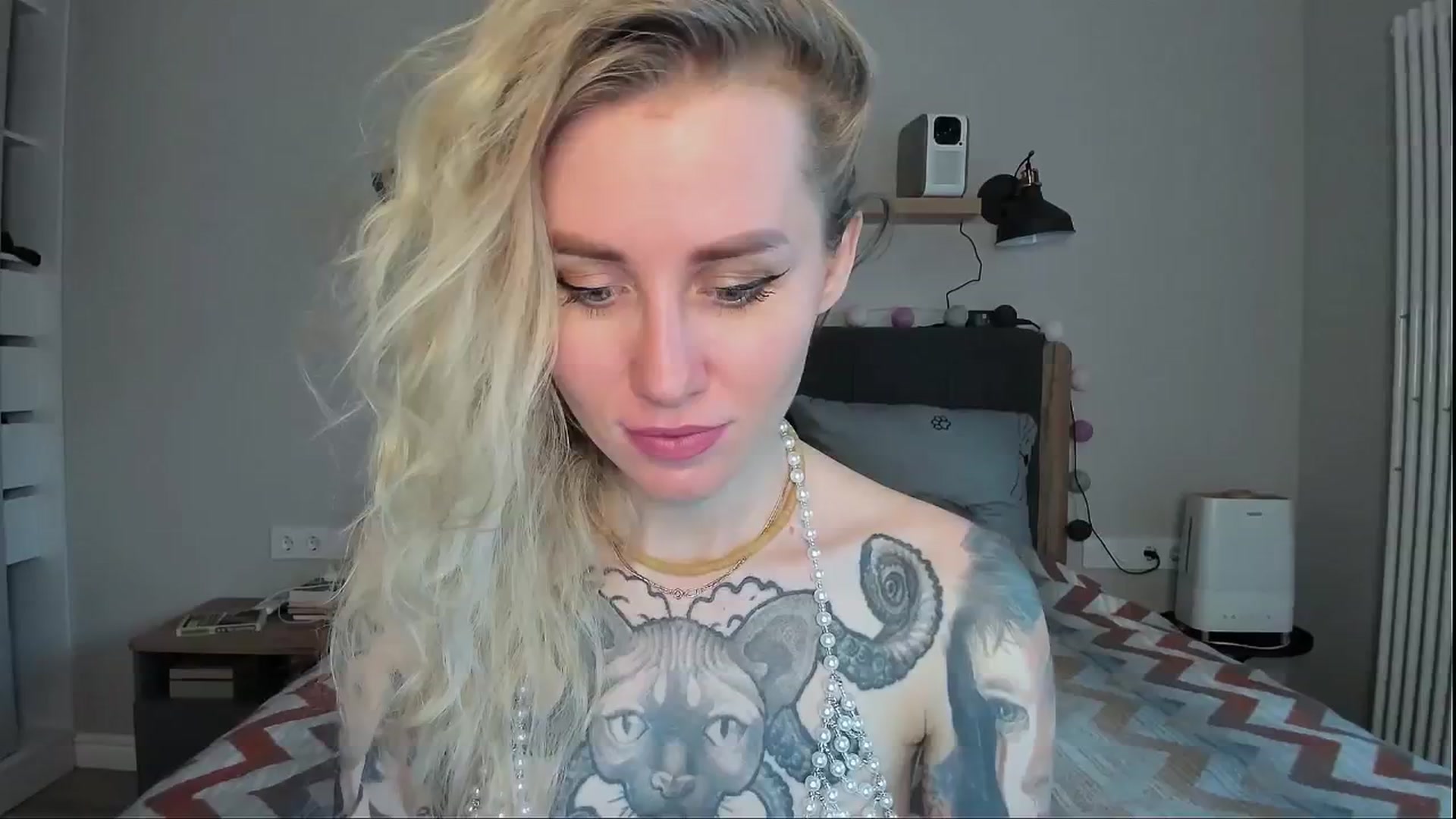 Gallery image thumbnail from Alexa_Smithhh's myfreecams stream on, 07/16/2024, 18:31 image 13 of 20