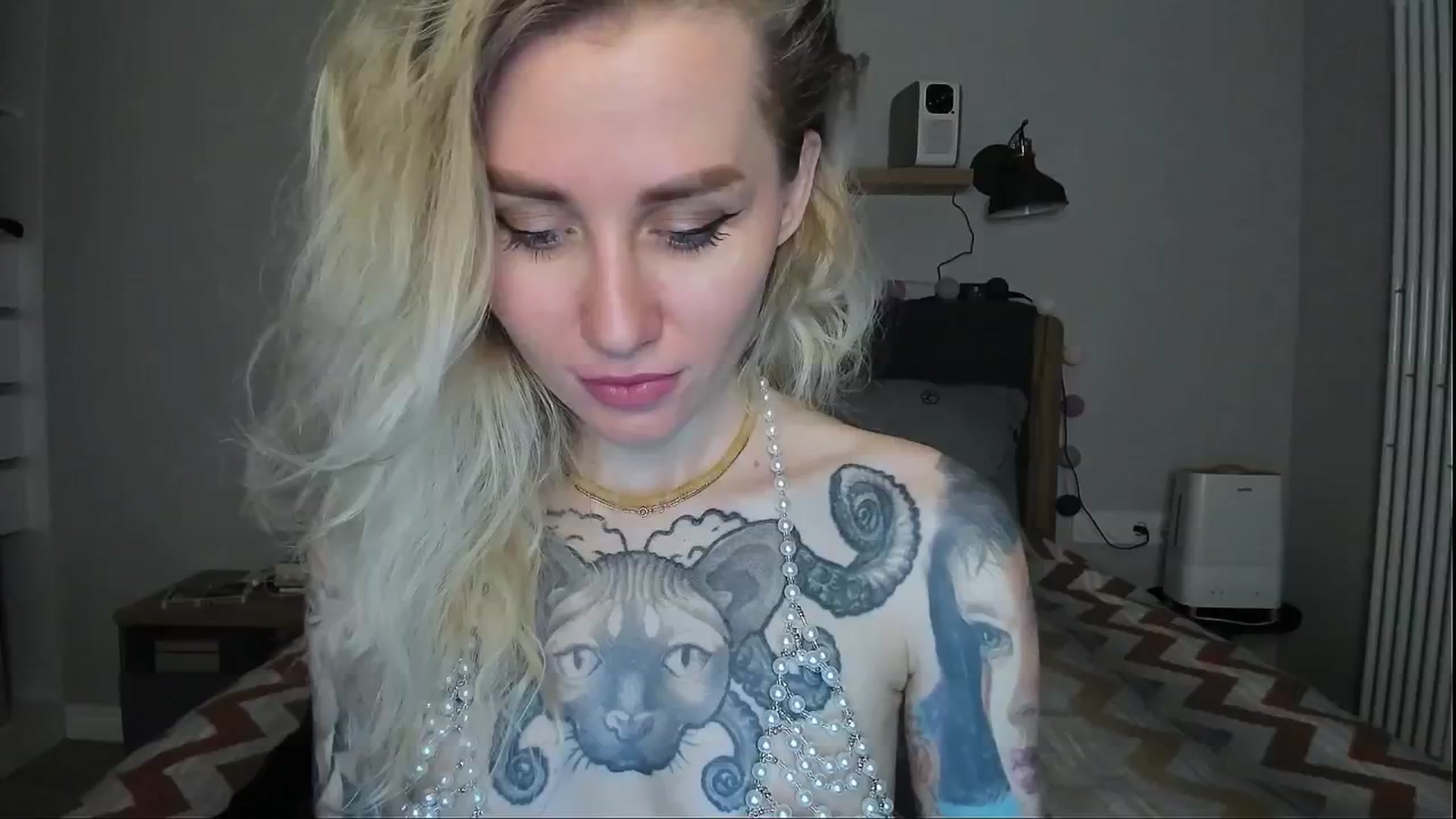 Gallery image thumbnail from Alexa_Smithhh's myfreecams stream on, 07/16/2024, 19:54 image 17 of 20