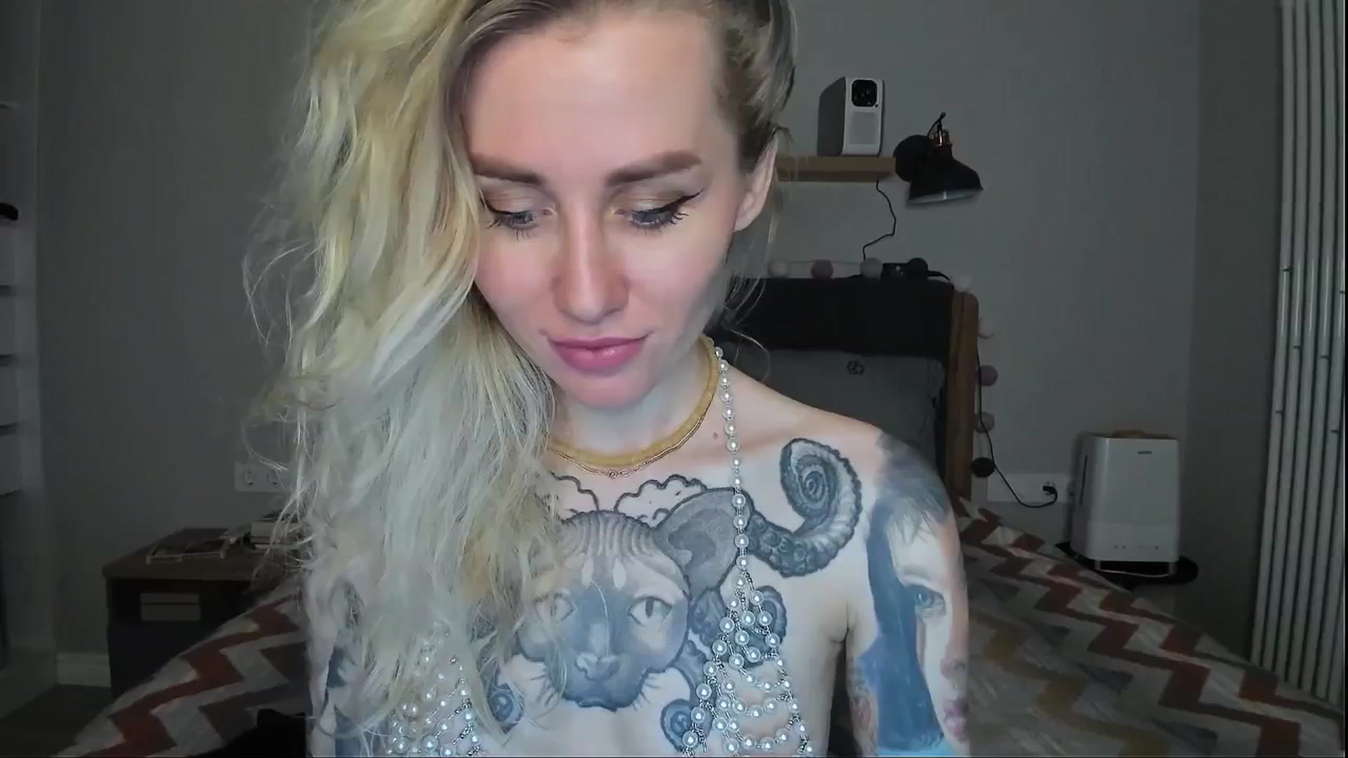 Gallery image thumbnail from Alexa_Smithhh's myfreecams stream on, 07/16/2024, 20:23 image 11 of 20