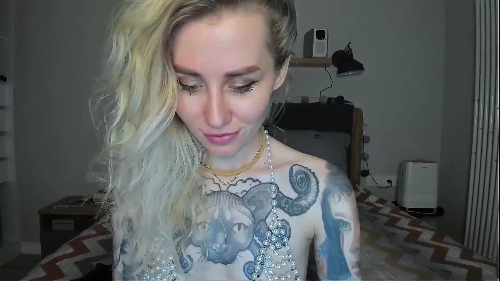 Gallery image thumbnail from Alexa_Smithhh's myfreecams stream on, 07/16/2024, 20:23 image 12 of 20