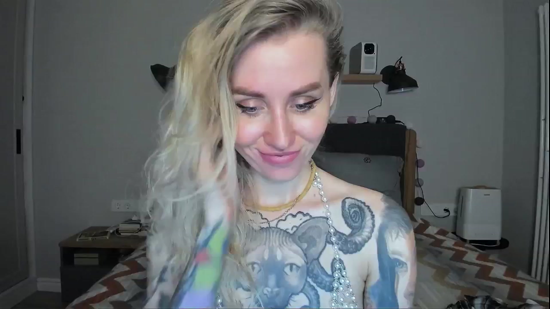 Gallery image thumbnail from Alexa_Smithhh's myfreecams stream on, 07/16/2024, 21:46 image 16 of 20