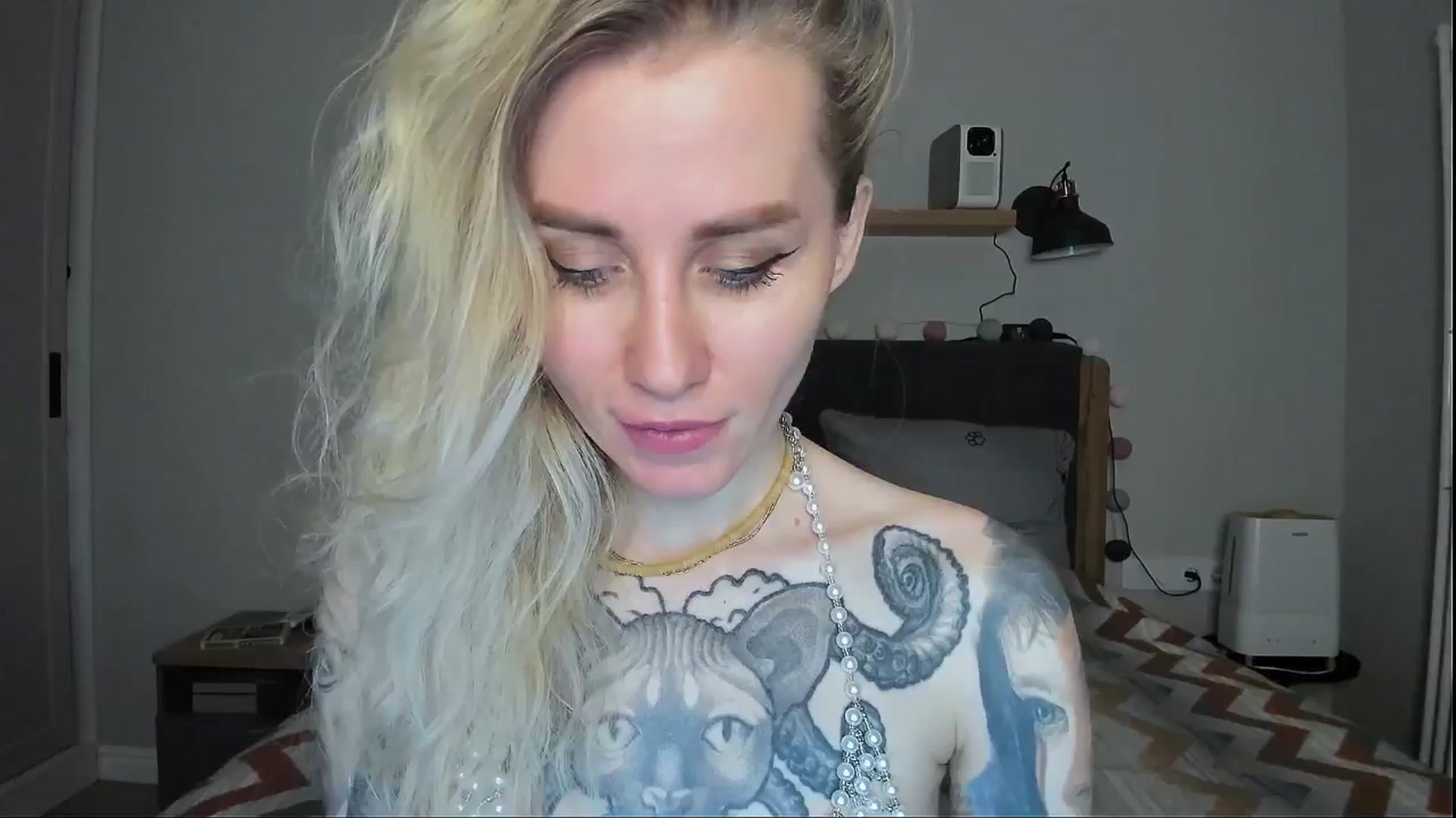 Gallery image thumbnail from Alexa_Smithhh's myfreecams stream on, 07/16/2024, 21:46 image 3 of 20