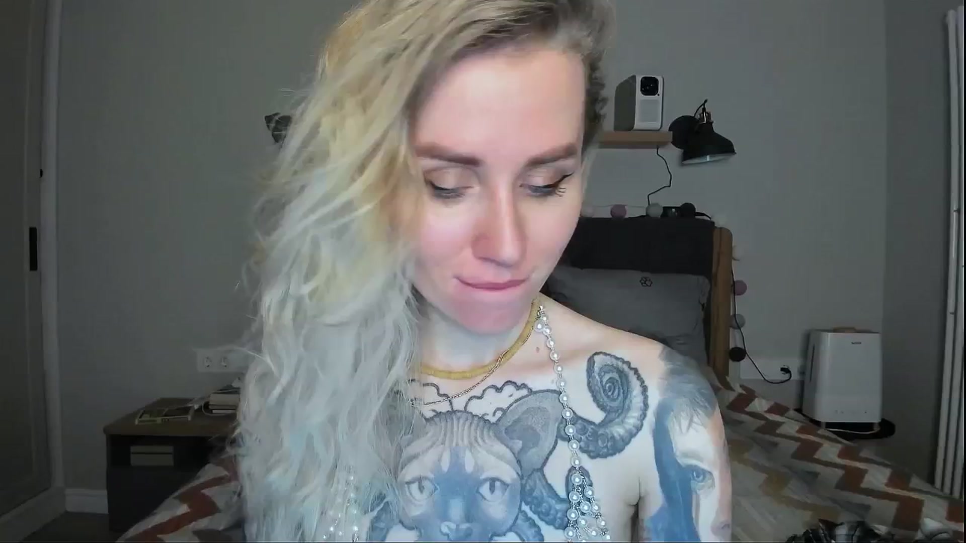 Gallery image thumbnail from Alexa_Smithhh's myfreecams stream on, 07/16/2024, 21:46 image 17 of 20