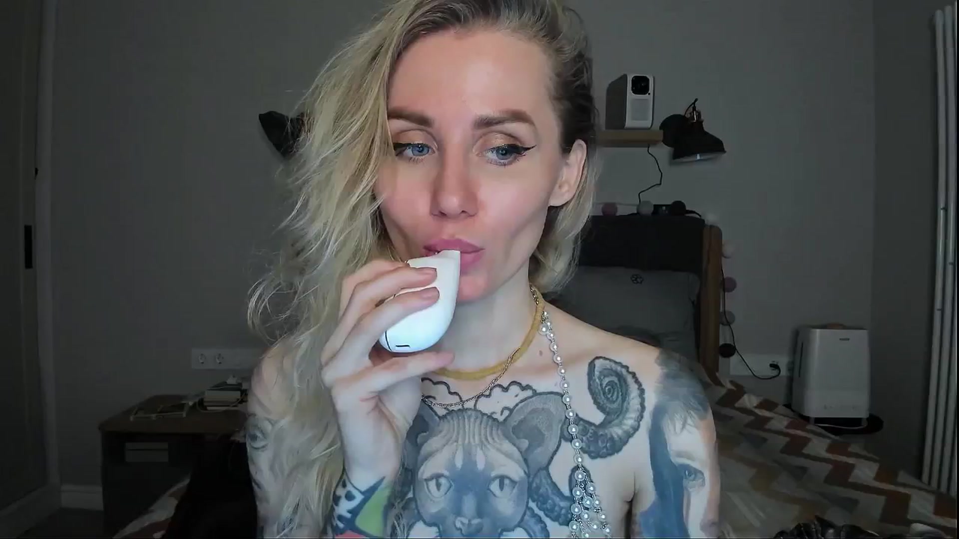 Gallery image thumbnail from Alexa_Smithhh's myfreecams stream on, 07/16/2024, 21:46 image 20 of 20