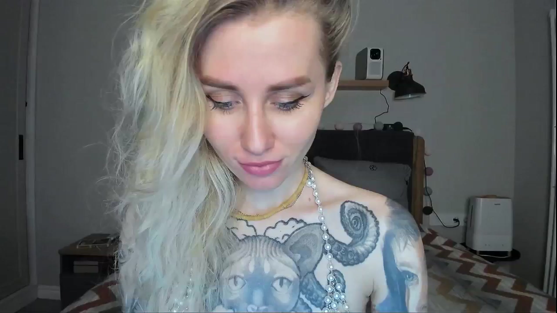 Gallery image thumbnail from Alexa_Smithhh's myfreecams stream on, 07/16/2024, 21:46 image 2 of 20