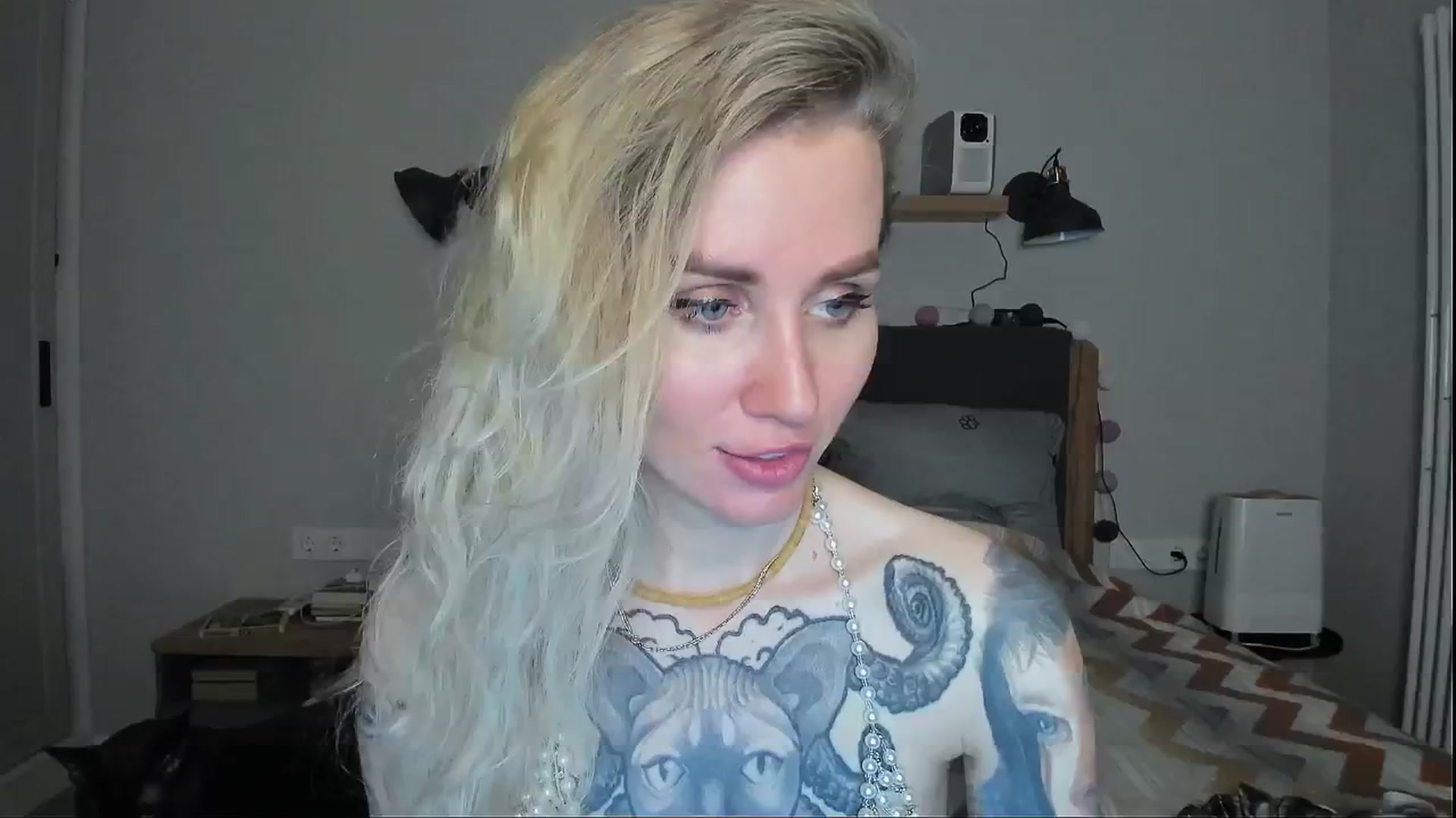 Gallery image thumbnail from Alexa_Smithhh's myfreecams stream on, 07/16/2024, 21:46 image 19 of 20