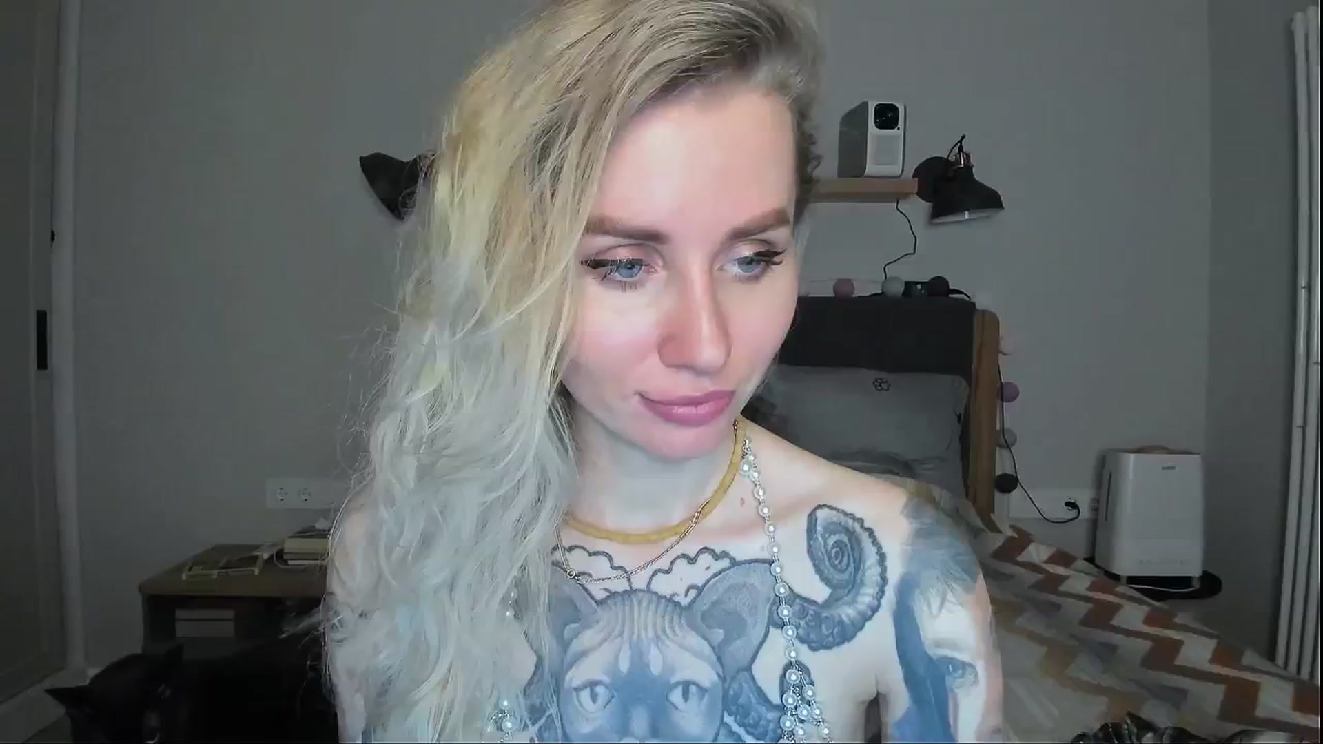 Gallery image thumbnail from Alexa_Smithhh's myfreecams stream on, 07/16/2024, 21:46 image 18 of 20