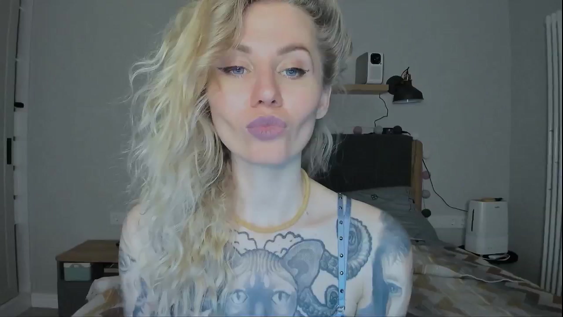 Gallery image thumbnail from Alexa_Smithhh's myfreecams stream on, 07/22/2024, 20:05 image 10 of 20