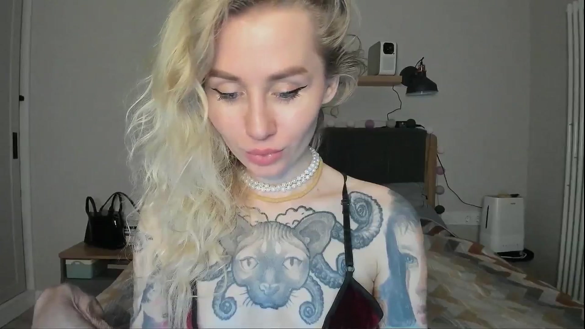 Gallery image thumbnail from Alexa_Smithhh's myfreecams stream on, 07/23/2024, 20:06 image 5 of 20