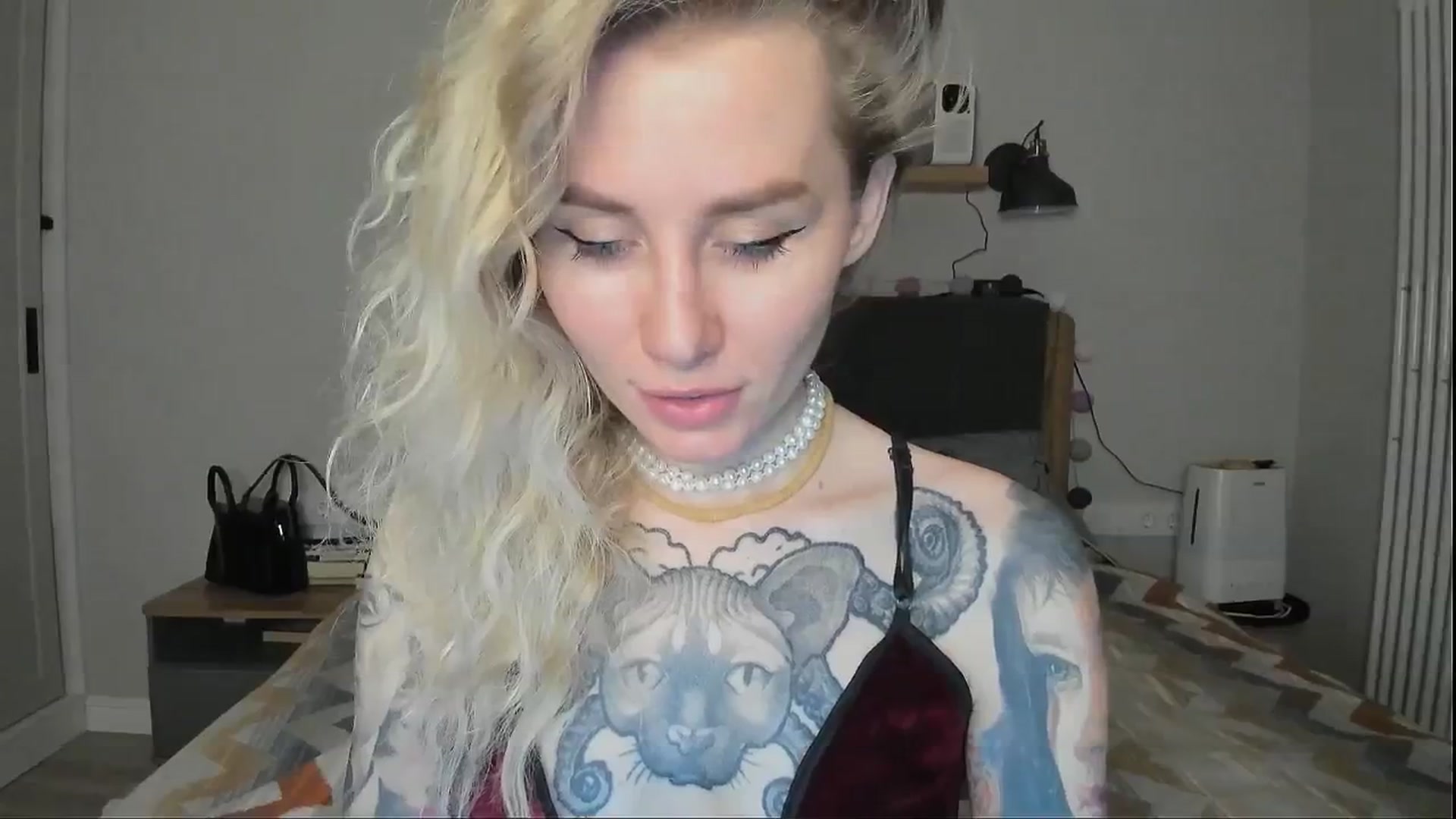 Gallery image thumbnail from Alexa_Smithhh's myfreecams stream on, 07/23/2024, 20:06 image 20 of 20