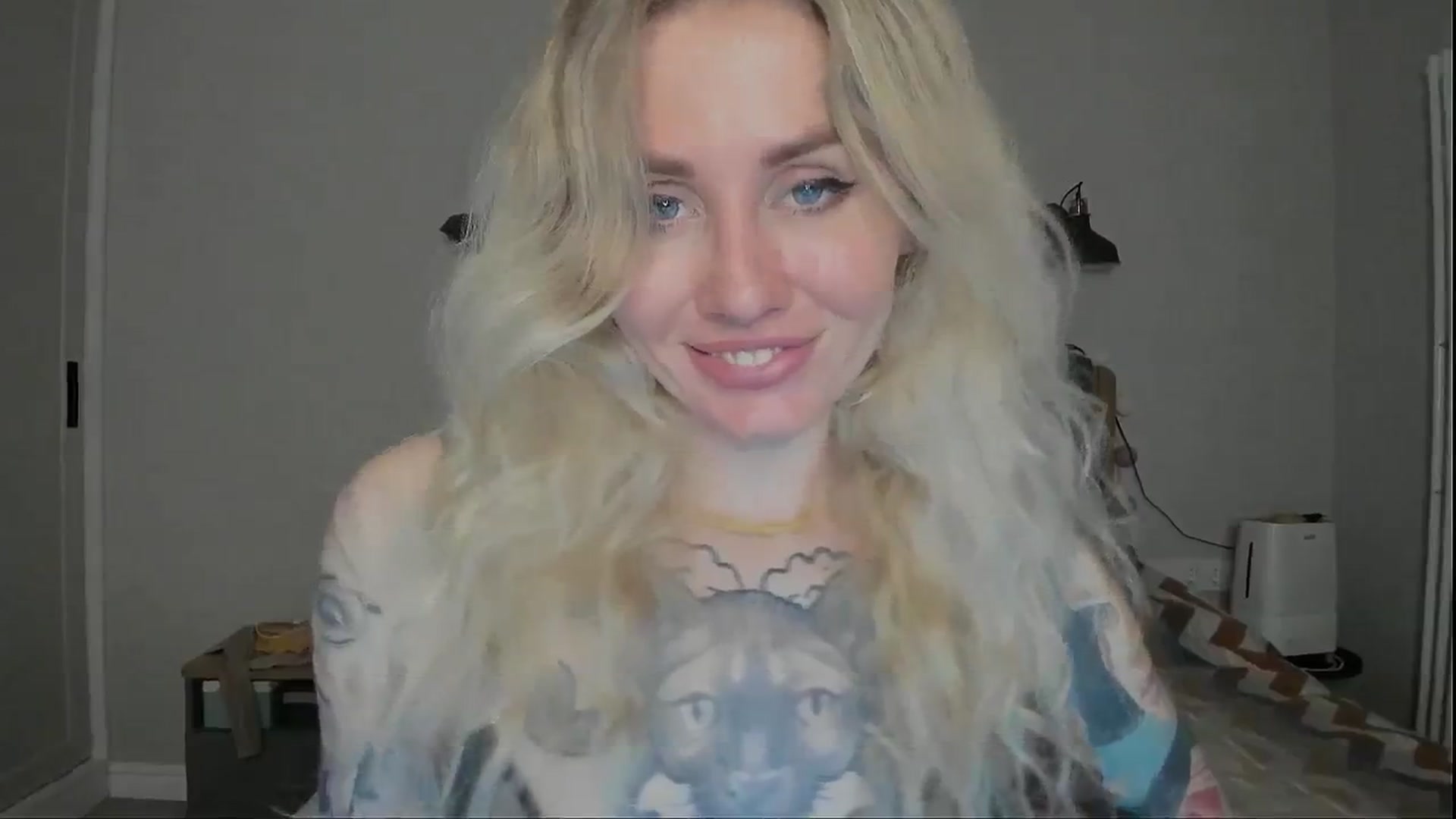 Gallery image thumbnail from Alexa_Smithhh's myfreecams stream on, 07/25/2024, 19:37 image 15 of 20