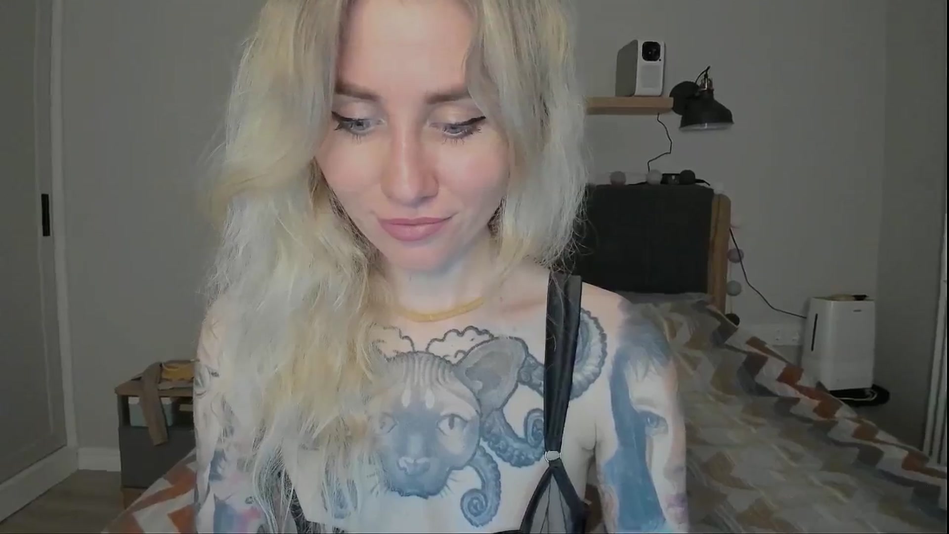 Gallery image thumbnail from Alexa_Smithhh's myfreecams stream on, 07/25/2024, 19:37 image 5 of 20