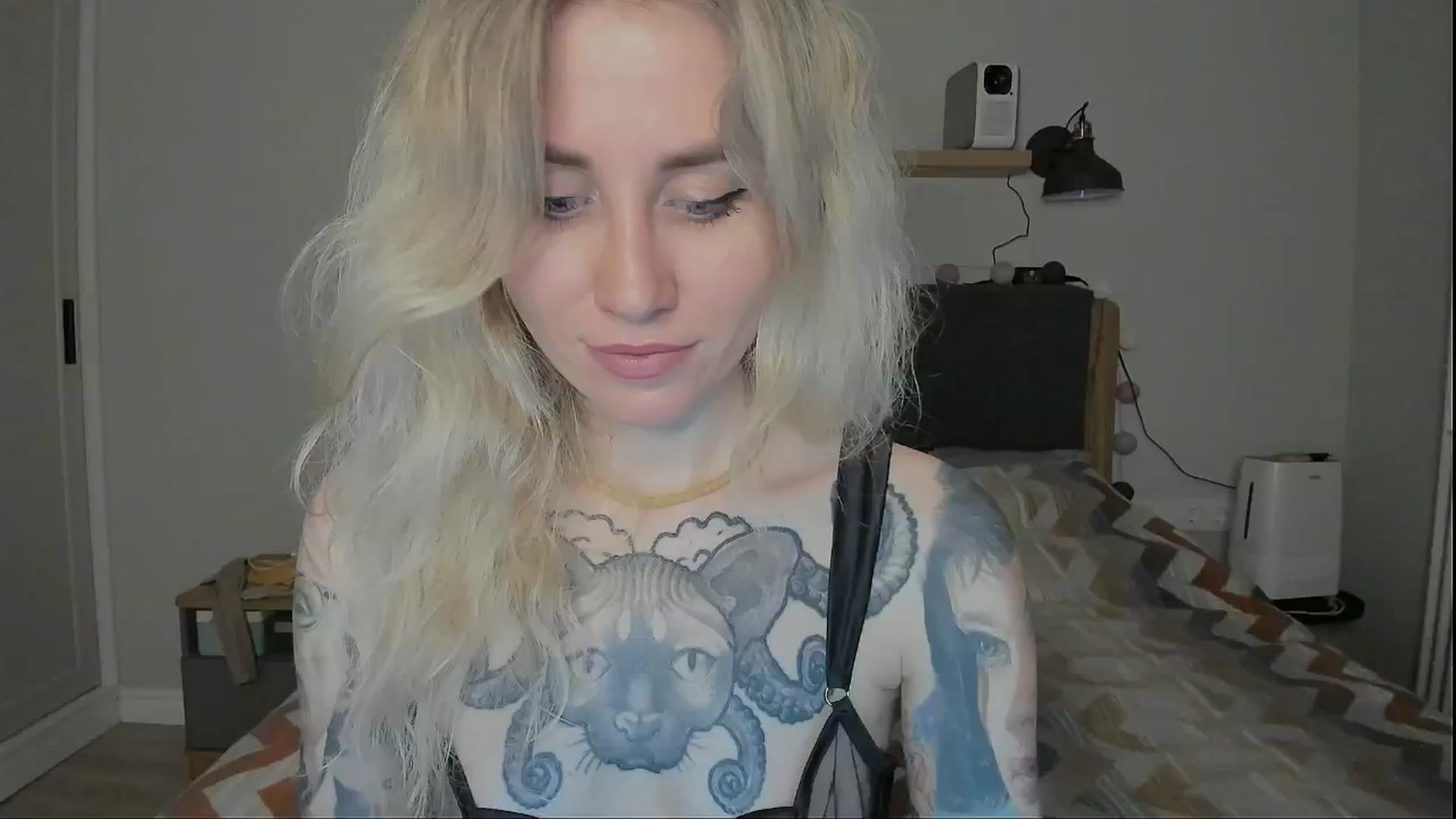 Gallery image thumbnail from Alexa_Smithhh's myfreecams stream on, 07/25/2024, 19:37 image 9 of 20