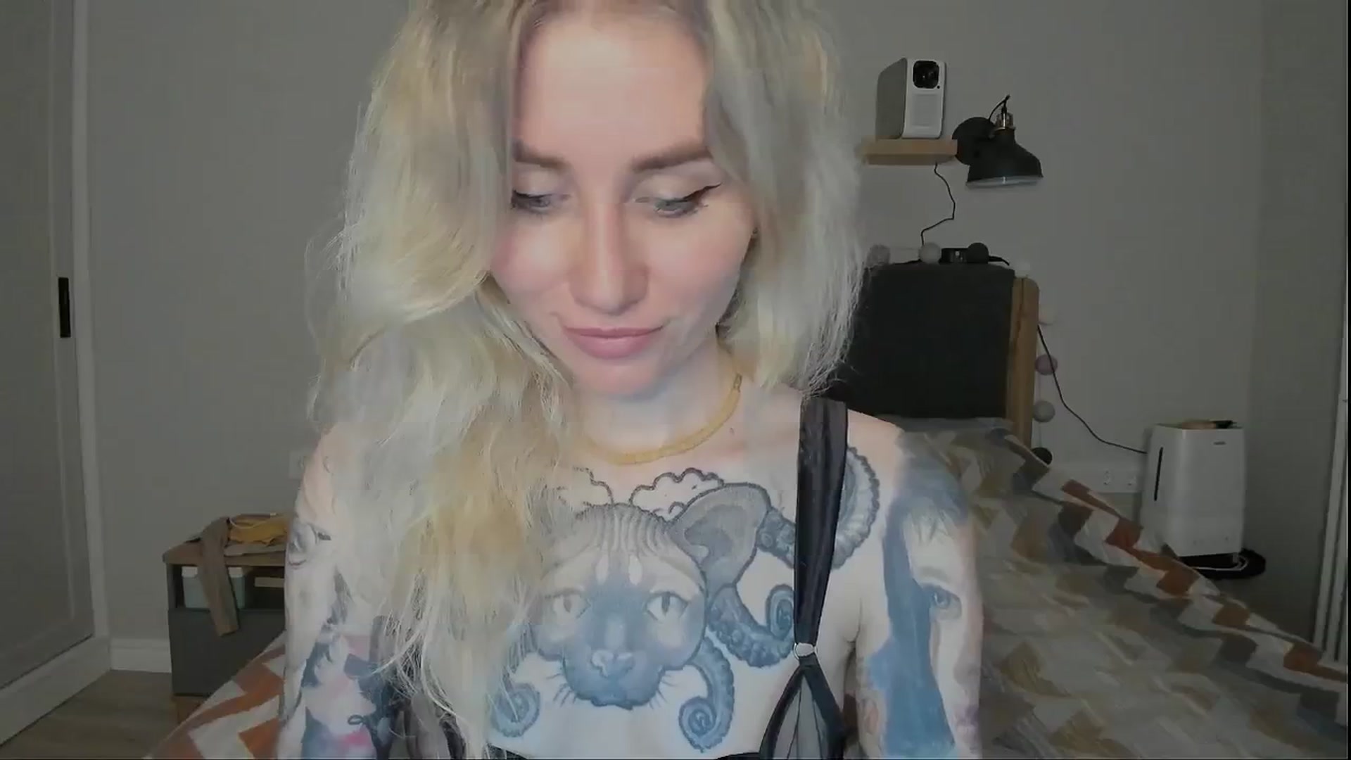 Gallery image thumbnail from Alexa_Smithhh's myfreecams stream on, 07/25/2024, 19:37 image 6 of 20