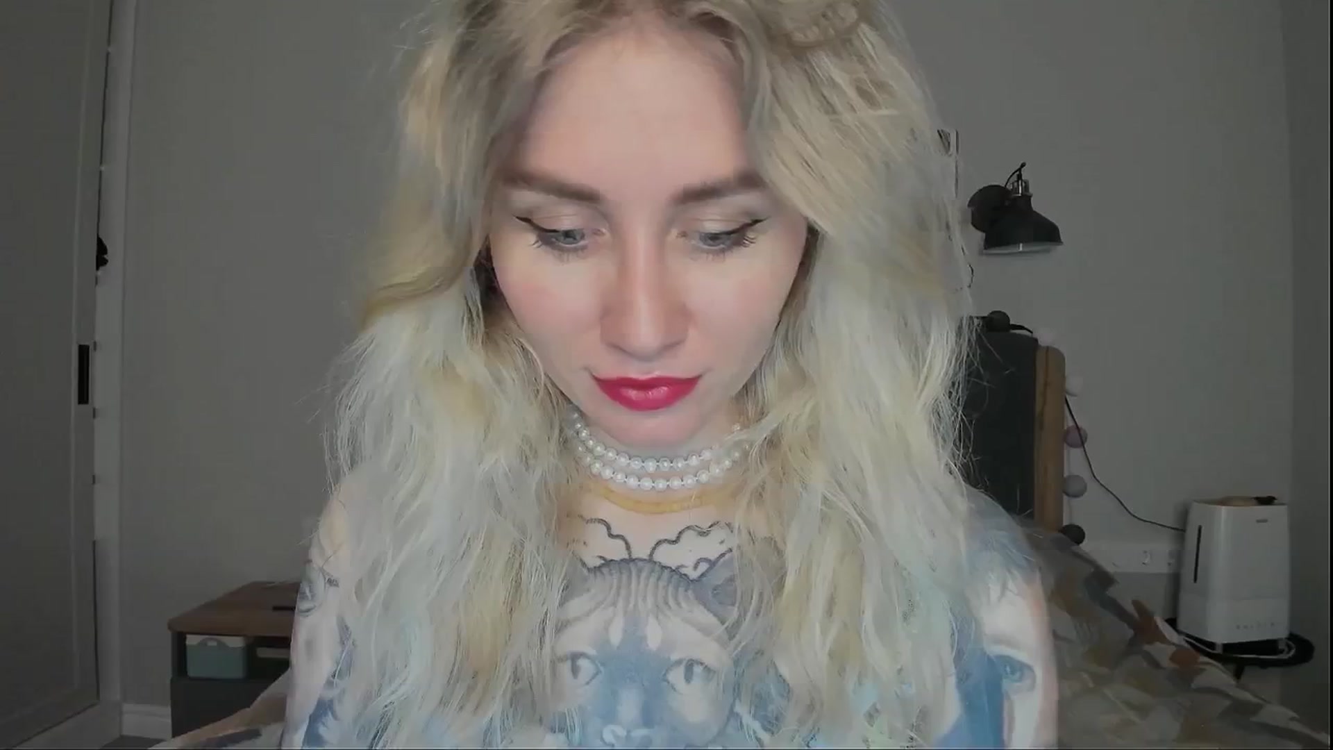 Gallery image thumbnail from Alexa_Smithhh's myfreecams stream on, 07/26/2024, 21:01 image 9 of 20