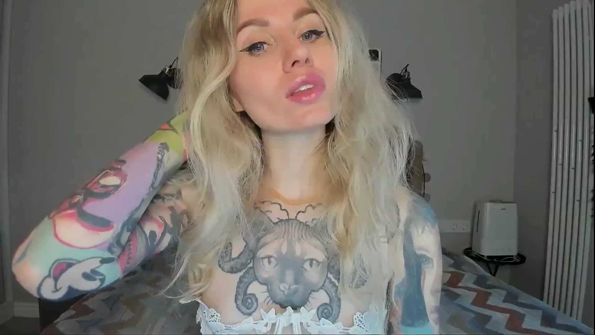 Gallery image thumbnail from Alexa_Smithhh's myfreecams stream on, 07/29/2024, 18:44 image 8 of 20