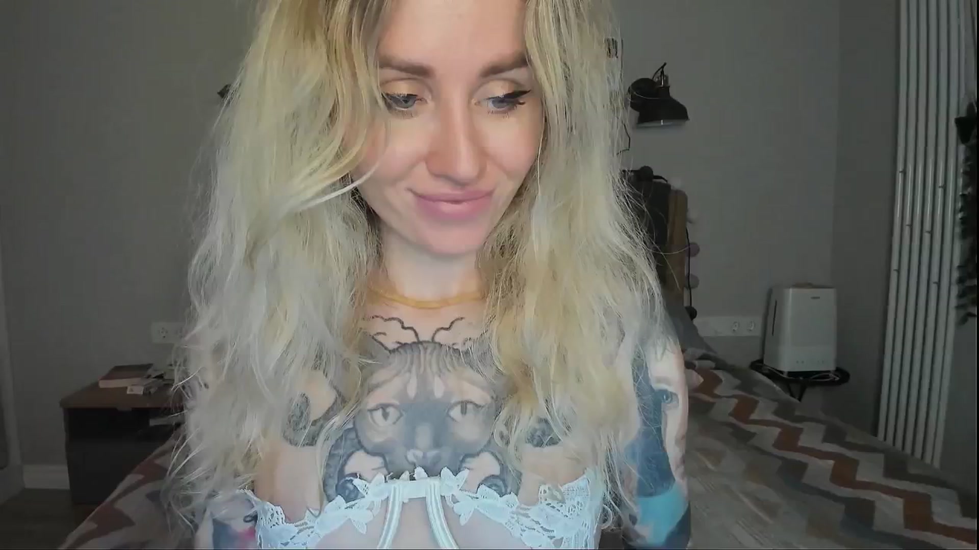 Gallery image thumbnail from Alexa_Smithhh's myfreecams stream on, 07/29/2024, 20:37 image 16 of 20