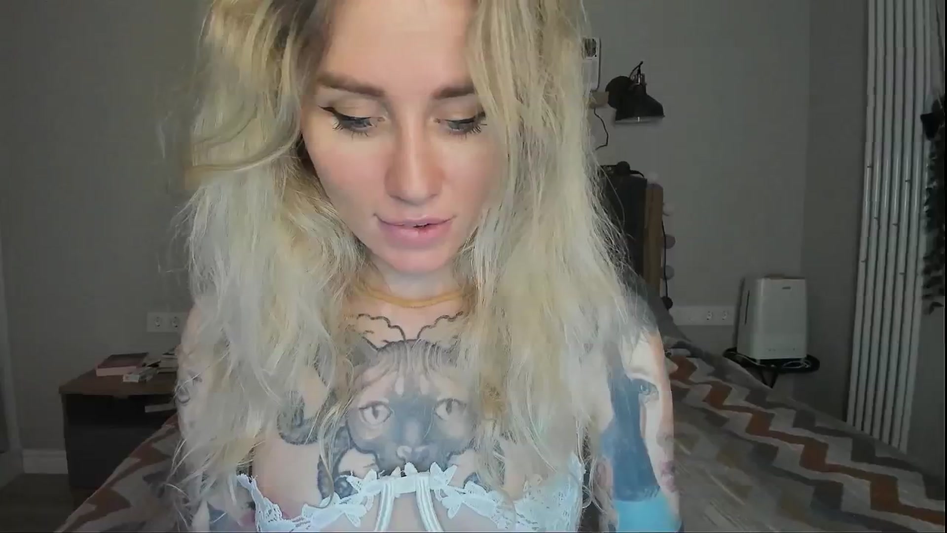 Gallery image thumbnail from Alexa_Smithhh's myfreecams stream on, 07/29/2024, 20:37 image 17 of 20