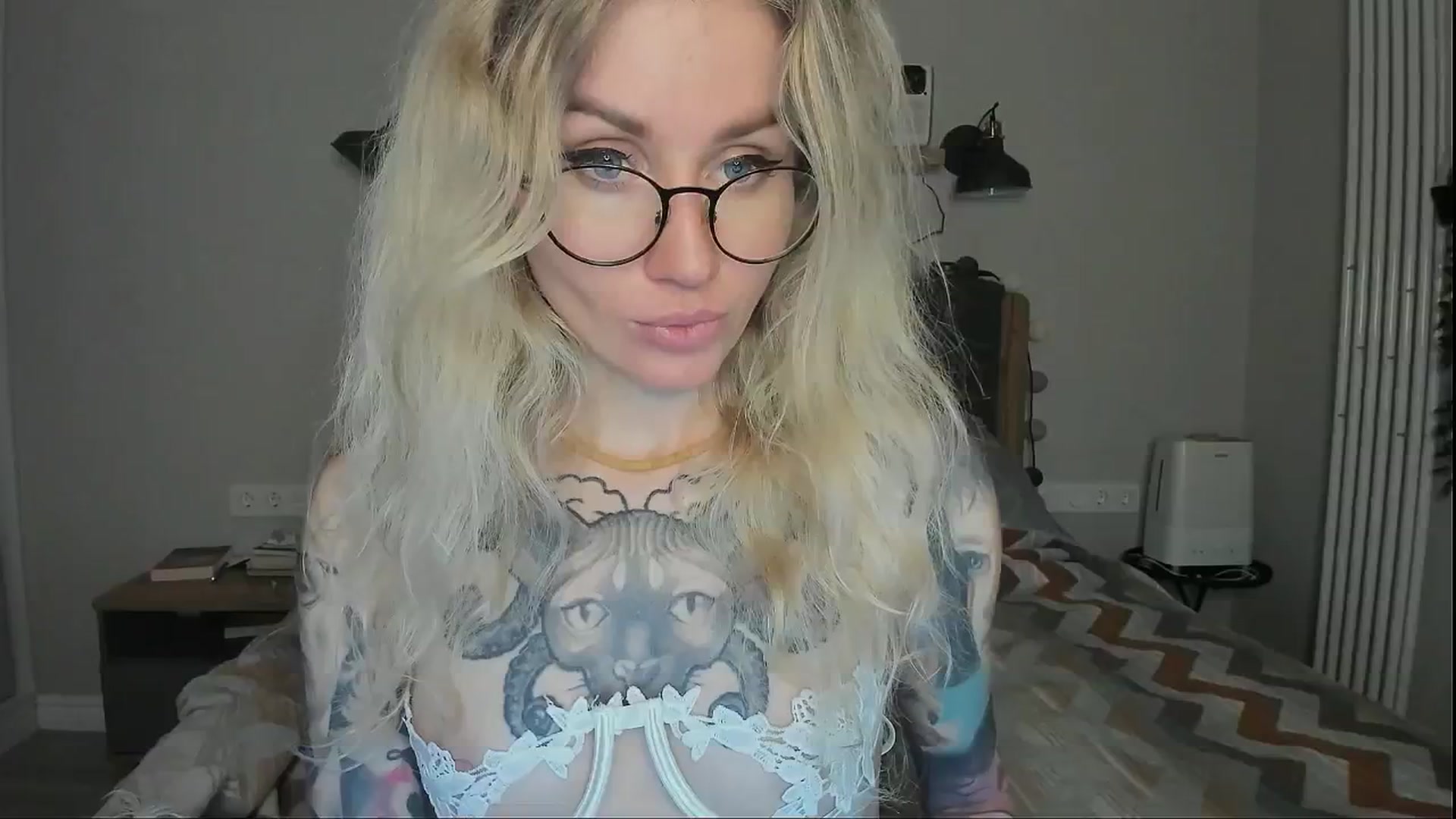 Gallery image thumbnail from Alexa_Smithhh's myfreecams stream on, 07/29/2024, 21:40 image 16 of 20