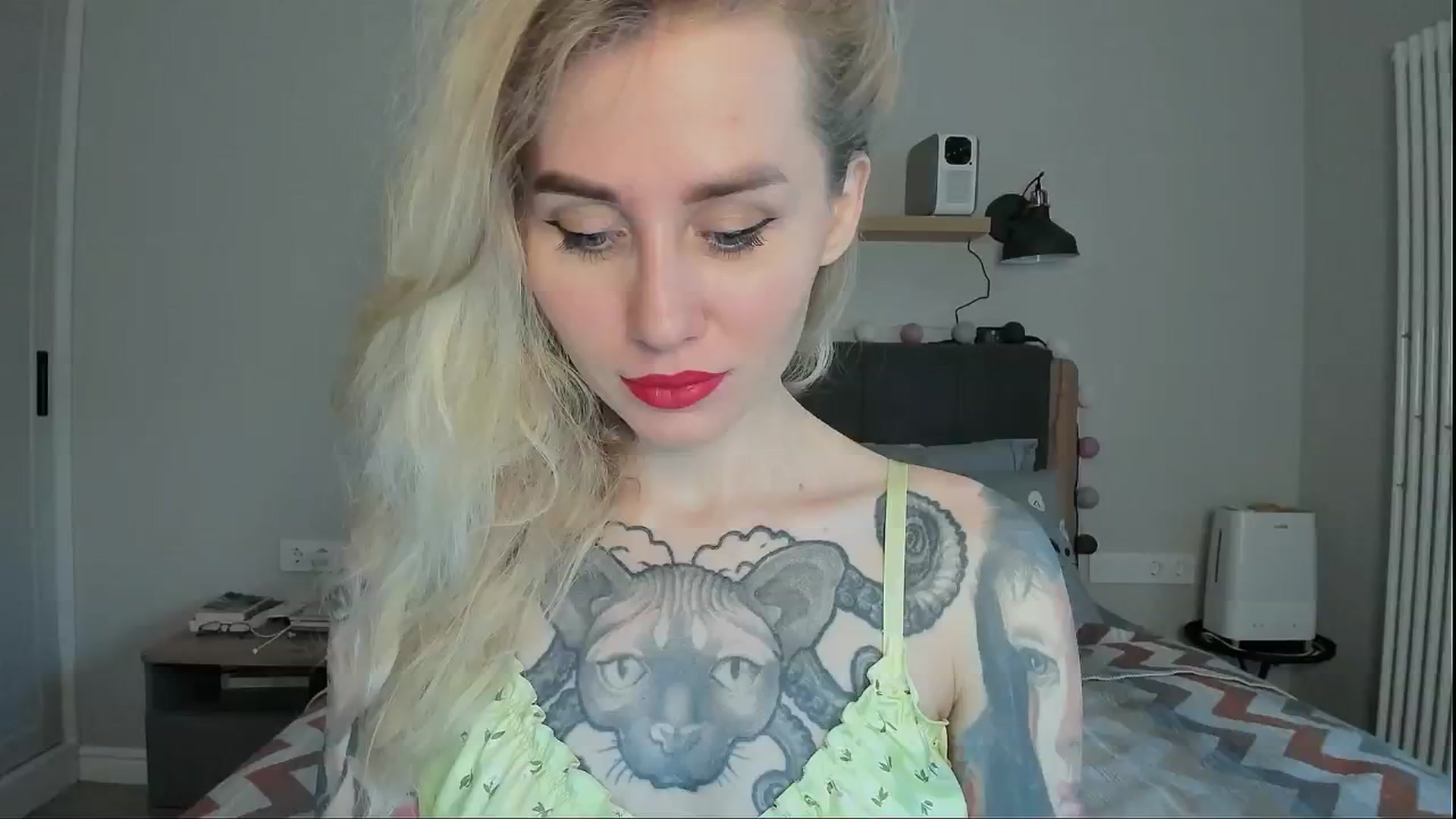 Gallery image thumbnail from Alexa_Smithhh's myfreecams stream on, 07/31/2024, 17:52 image 13 of 20