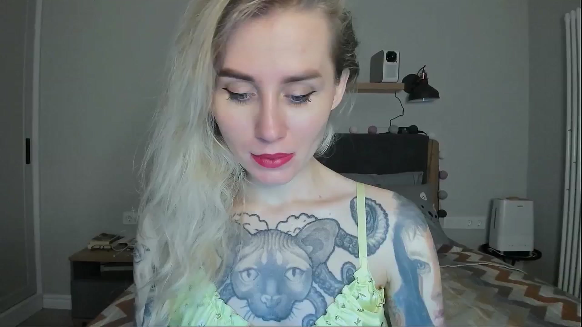 Gallery image thumbnail from Alexa_Smithhh's myfreecams stream on, 07/31/2024, 19:29 image 13 of 20