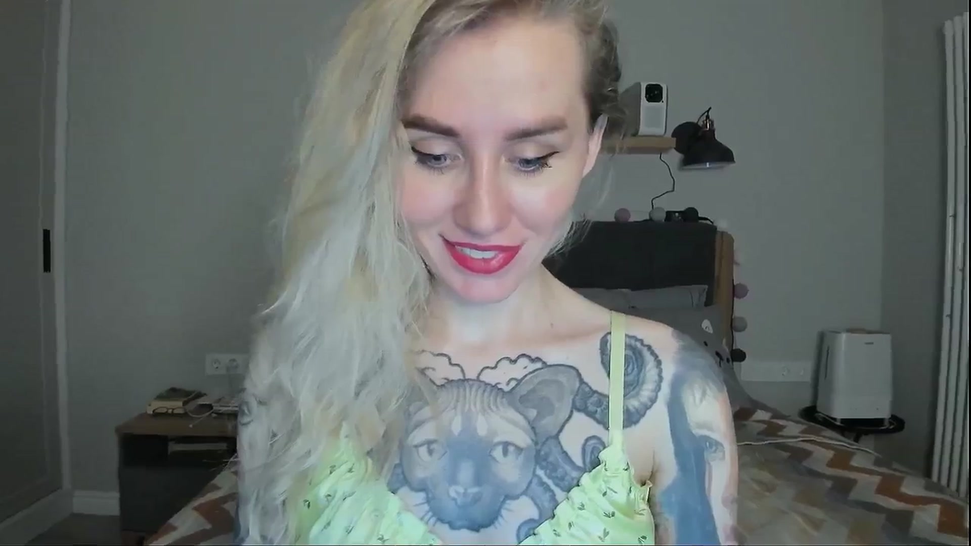 Gallery image thumbnail from Alexa_Smithhh's myfreecams stream on, 07/31/2024, 19:29 image 16 of 20