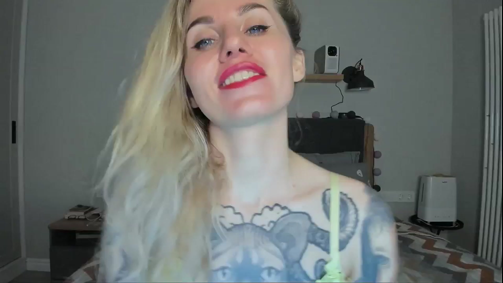 Gallery image thumbnail from Alexa_Smithhh's myfreecams stream on, 07/31/2024, 19:29 image 2 of 20