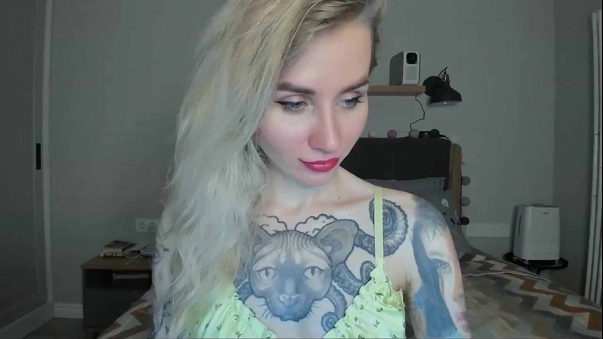 Gallery image thumbnail from Alexa_Smithhh's myfreecams stream on, 07/31/2024, 19:29 image 11 of 20