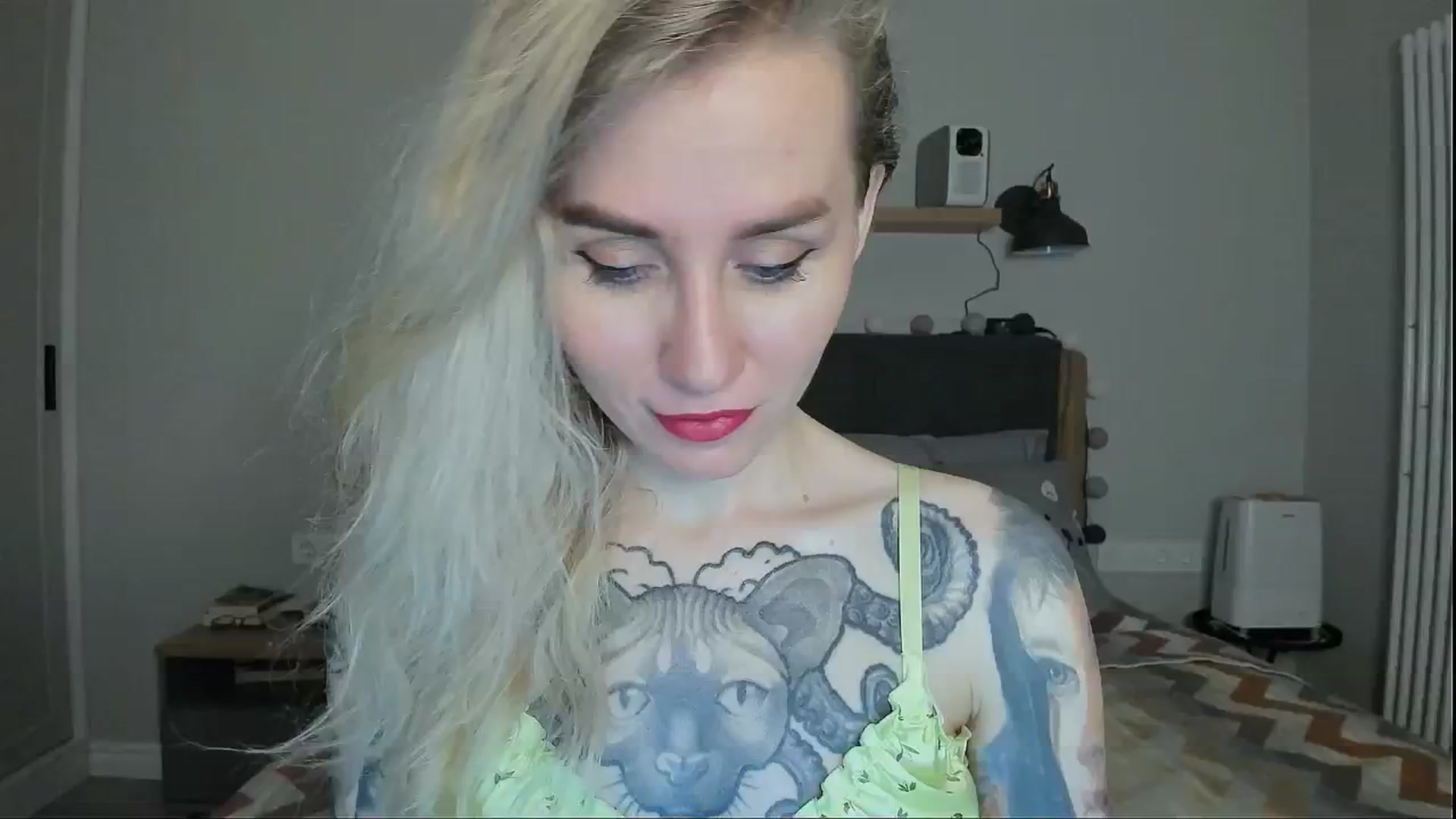 Gallery image thumbnail from Alexa_Smithhh's myfreecams stream on, 07/31/2024, 19:29 image 17 of 20