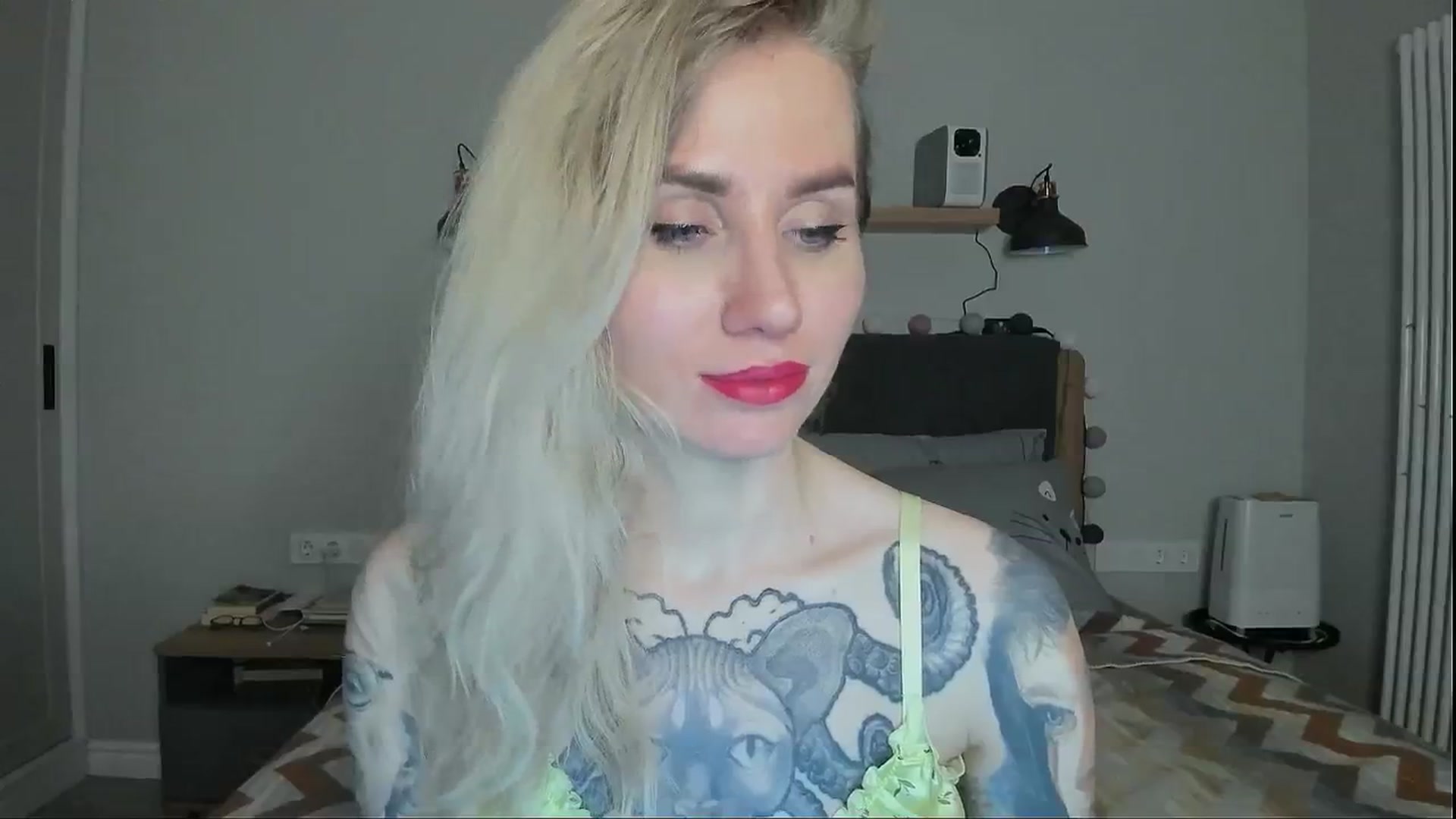 Gallery image thumbnail from Alexa_Smithhh's myfreecams stream on, 07/31/2024, 19:29 image 18 of 20