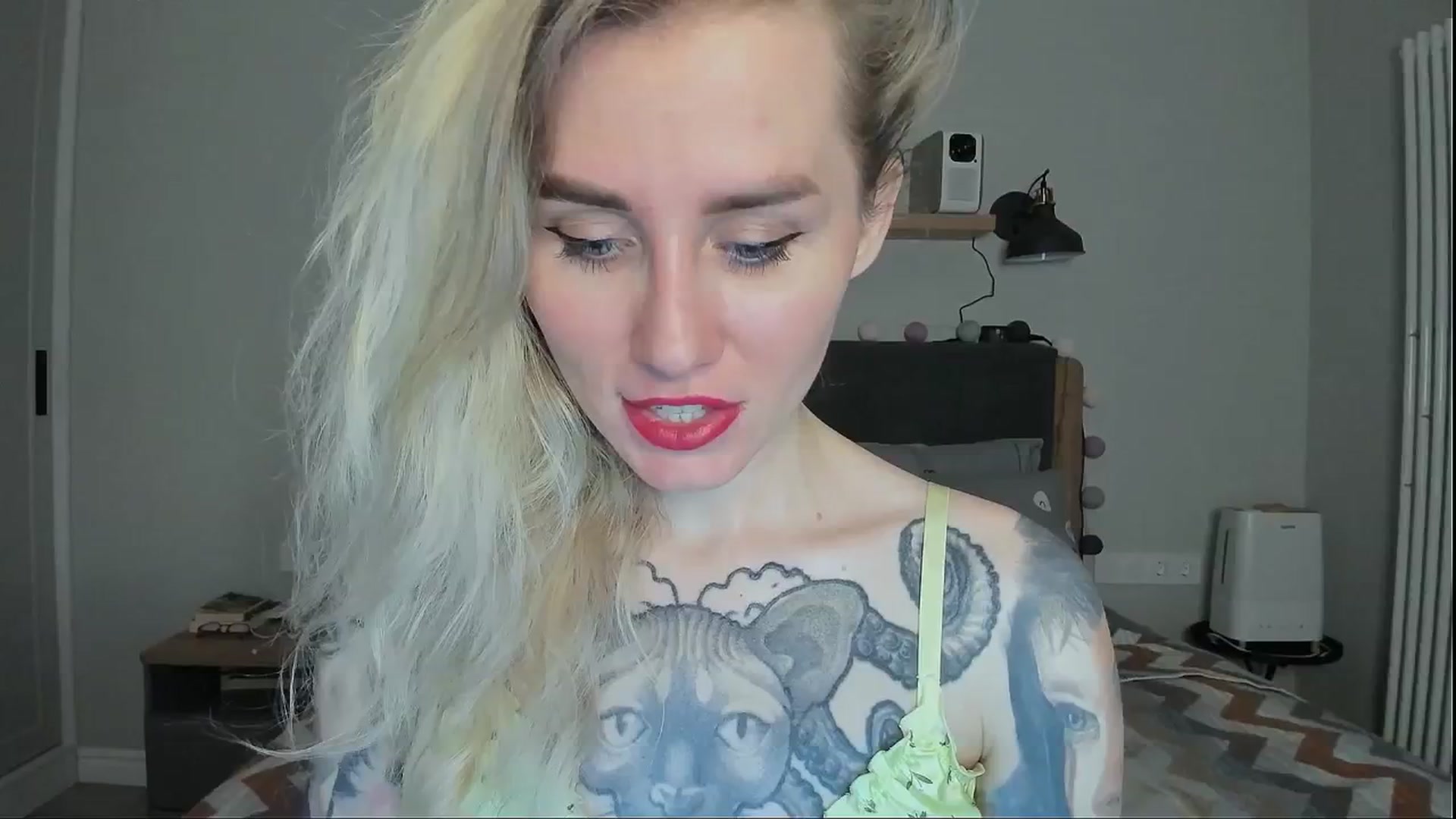 Gallery image thumbnail from Alexa_Smithhh's myfreecams stream on, 07/31/2024, 19:29 image 1 of 20