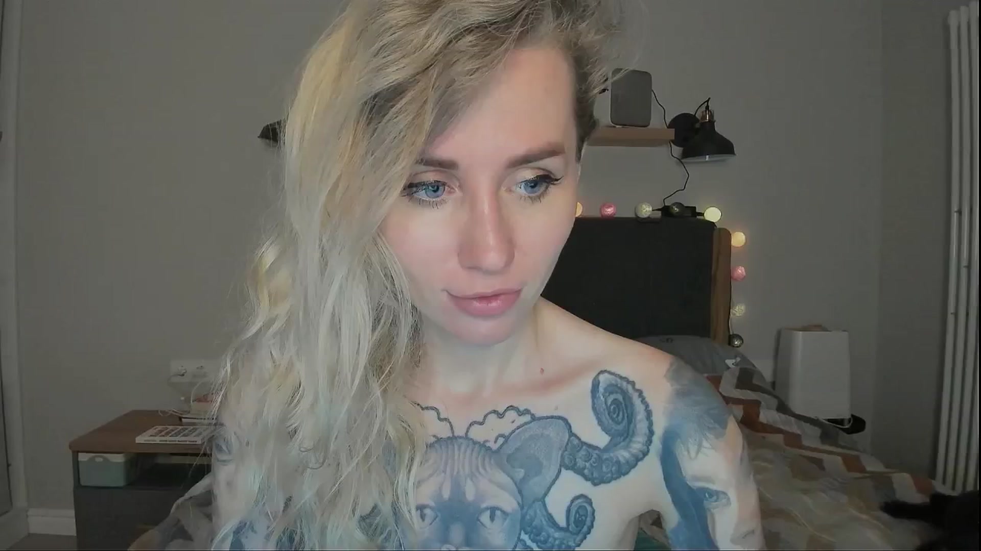 Gallery image thumbnail from Alexa_Smithhh's myfreecams stream on, 08/16/2024, 21:08 image 19 of 20