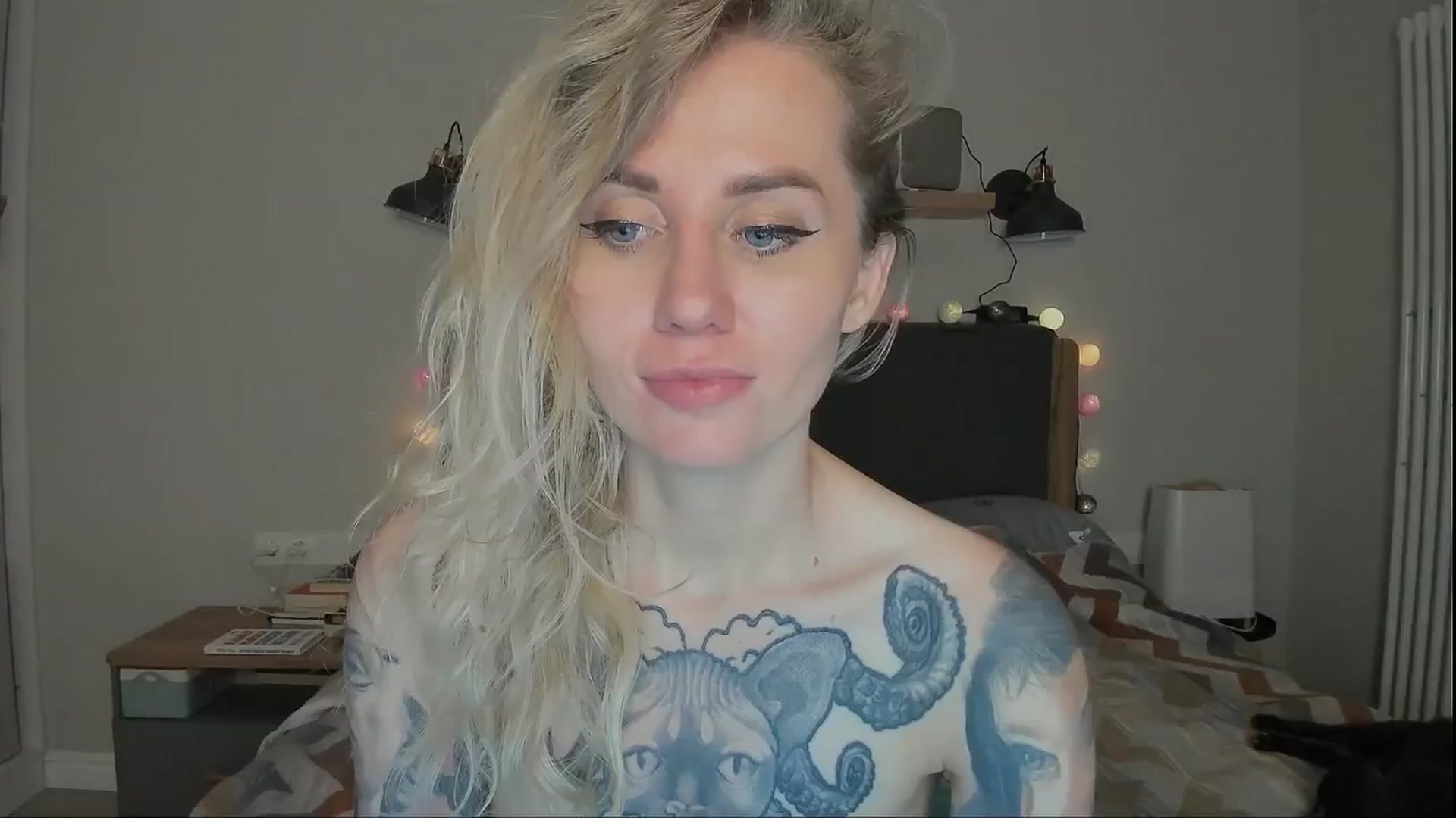 Gallery image thumbnail from Alexa_Smithhh's myfreecams stream on, 08/16/2024, 21:08 image 7 of 20