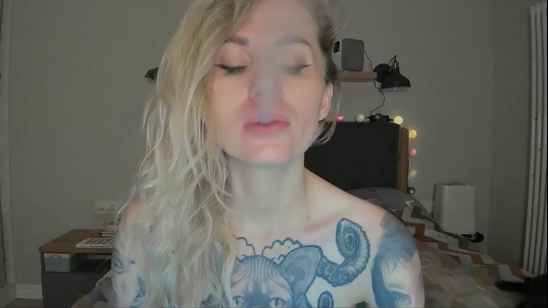Gallery image thumbnail from Alexa_Smithhh's myfreecams stream on, 08/16/2024, 21:08 image 10 of 20