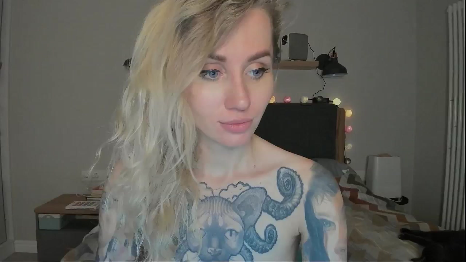Gallery image thumbnail from Alexa_Smithhh's myfreecams stream on, 08/16/2024, 21:08 image 3 of 20
