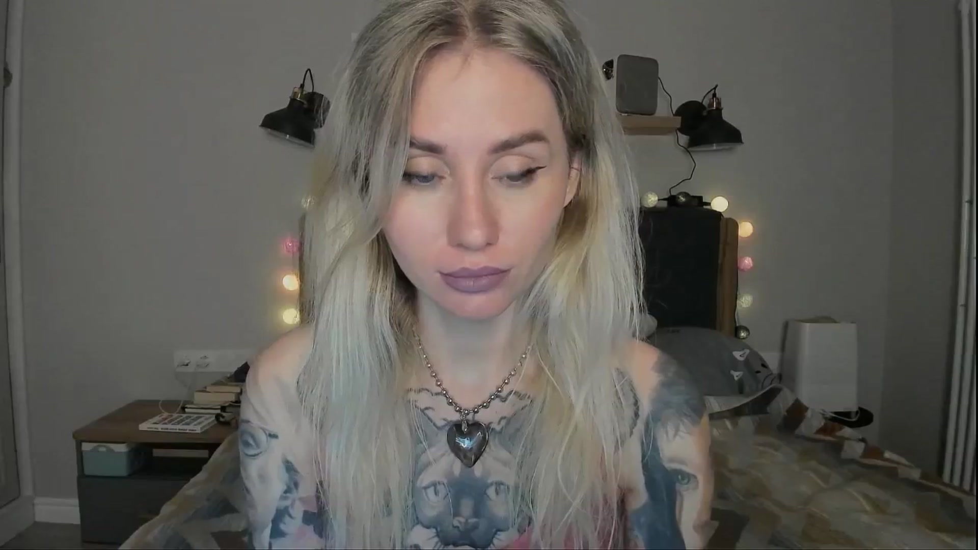 Gallery image thumbnail from Alexa_Smithhh's myfreecams stream on, 08/17/2024, 21:18 image 18 of 20