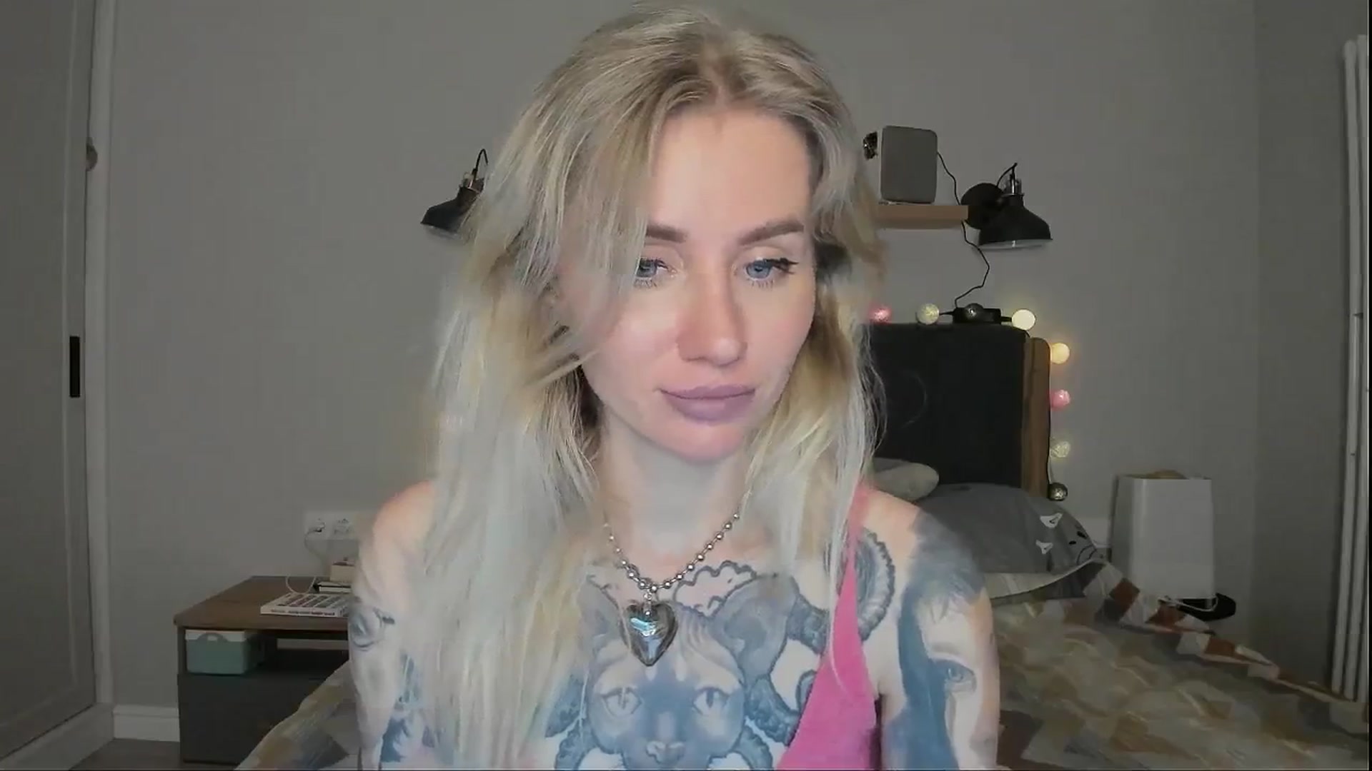 Gallery image thumbnail from Alexa_Smithhh's myfreecams stream on, 08/17/2024, 21:18 image 20 of 20