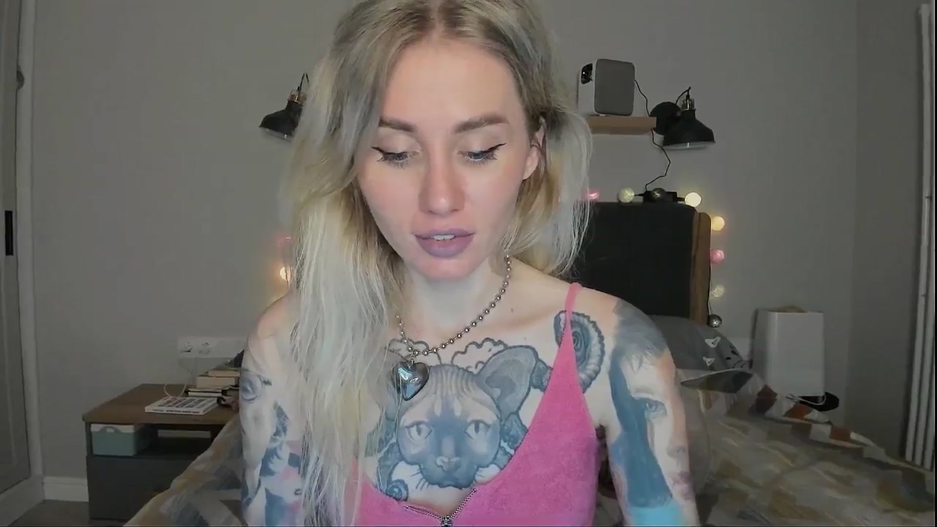 Gallery image thumbnail from Alexa_Smithhh's myfreecams stream on, 08/17/2024, 21:18 image 13 of 20
