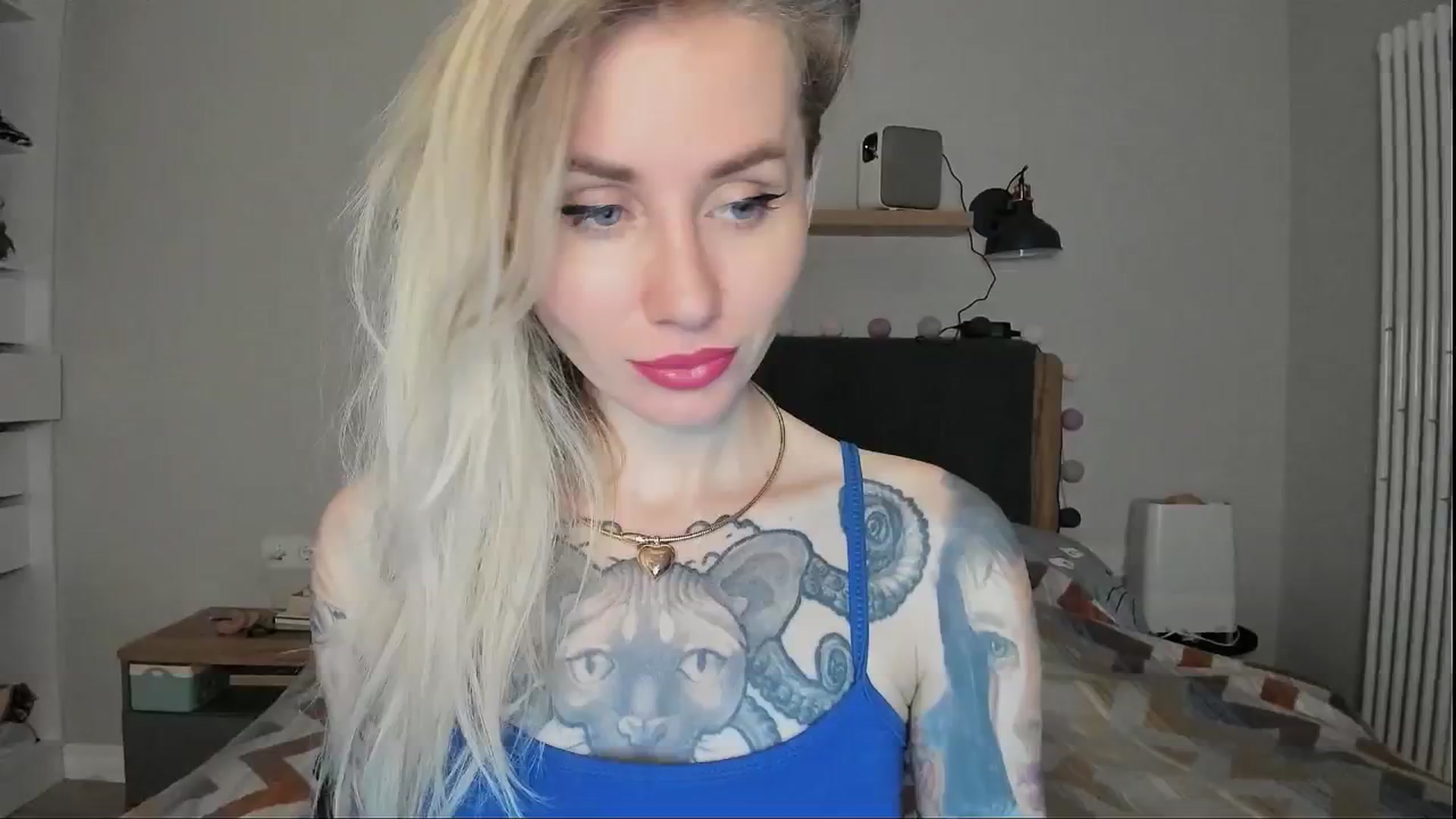 Gallery image thumbnail from Alexa_Smithhh's myfreecams stream on, 08/20/2024, 19:36 image 5 of 20