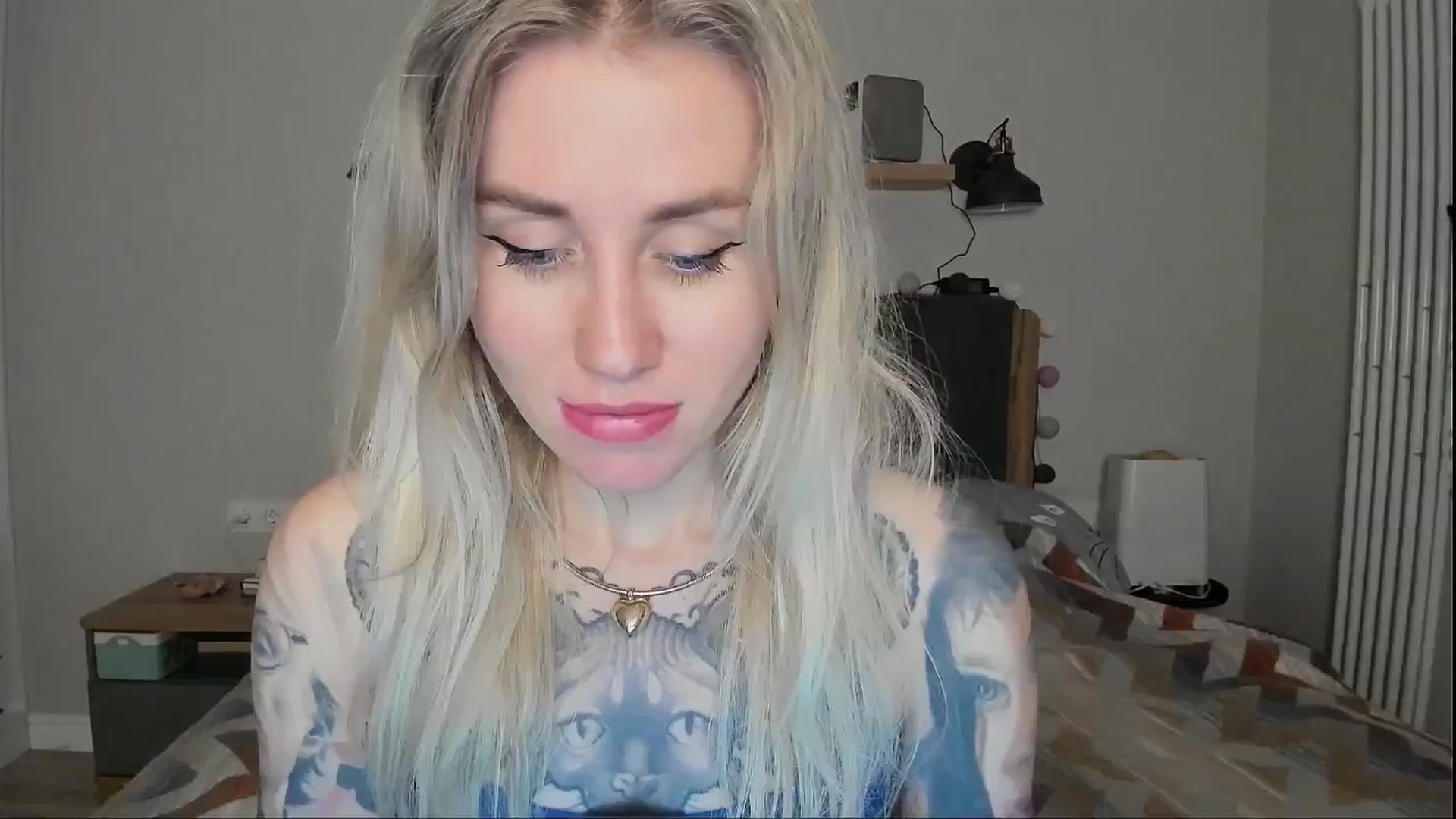 Gallery image thumbnail from Alexa_Smithhh's myfreecams stream on, 08/20/2024, 20:25 image 13 of 20