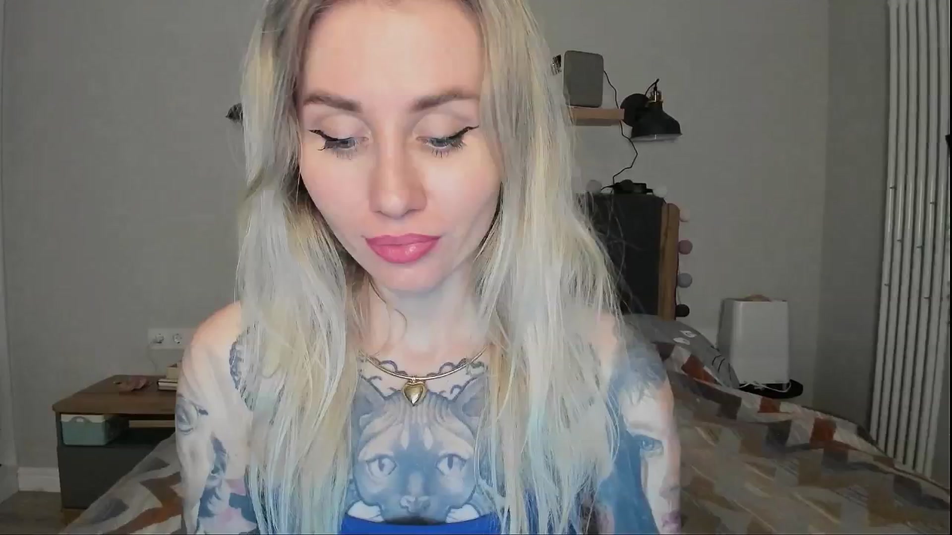 Gallery image thumbnail from Alexa_Smithhh's myfreecams stream on, 08/20/2024, 20:25 image 3 of 20