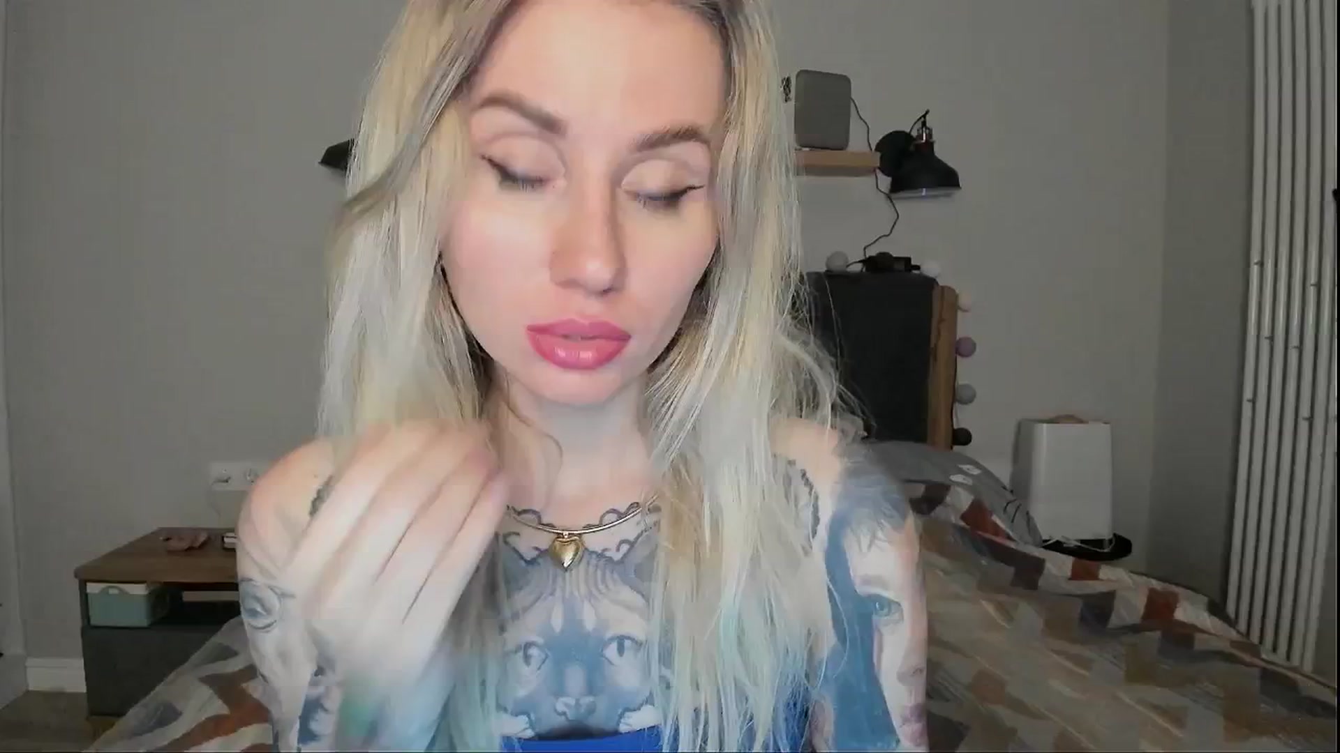 Gallery image thumbnail from Alexa_Smithhh's myfreecams stream on, 08/20/2024, 20:25 image 11 of 20