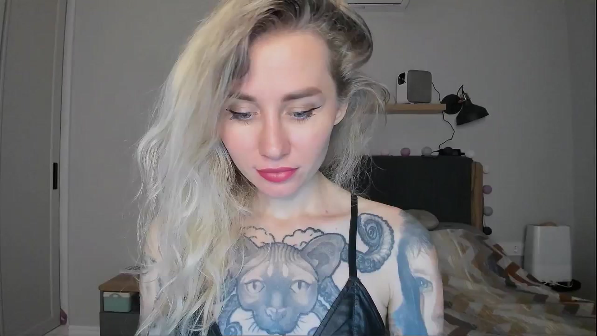 Gallery image thumbnail from Alexa_Smithhh's myfreecams stream on, 08/23/2024, 18:57 image 19 of 20