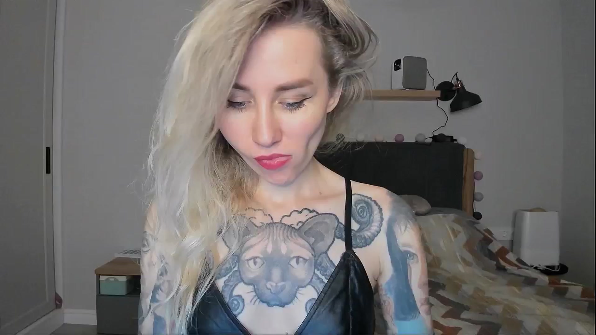 Gallery image thumbnail from Alexa_Smithhh's myfreecams stream on, 08/23/2024, 18:57 image 4 of 20