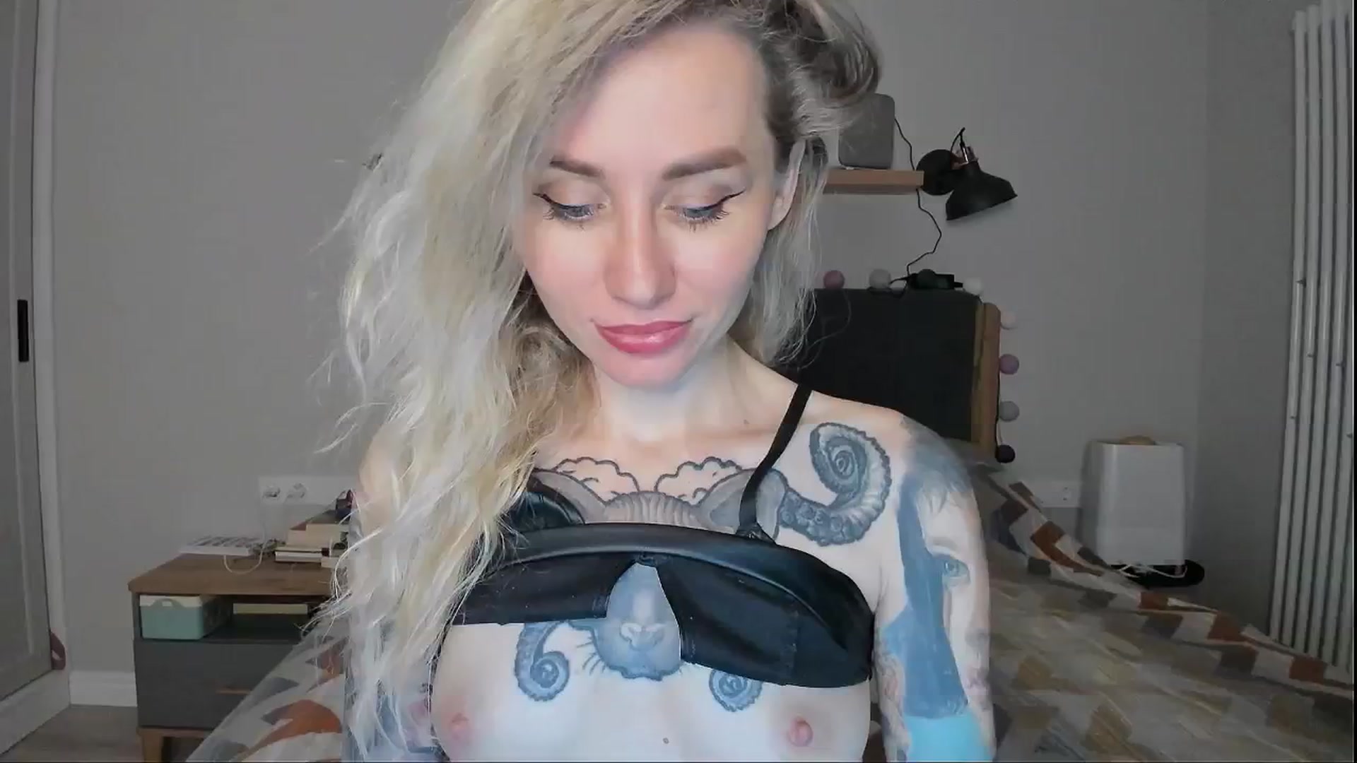 Gallery image thumbnail from Alexa_Smithhh's myfreecams stream on, 08/23/2024, 19:48 image 20 of 20