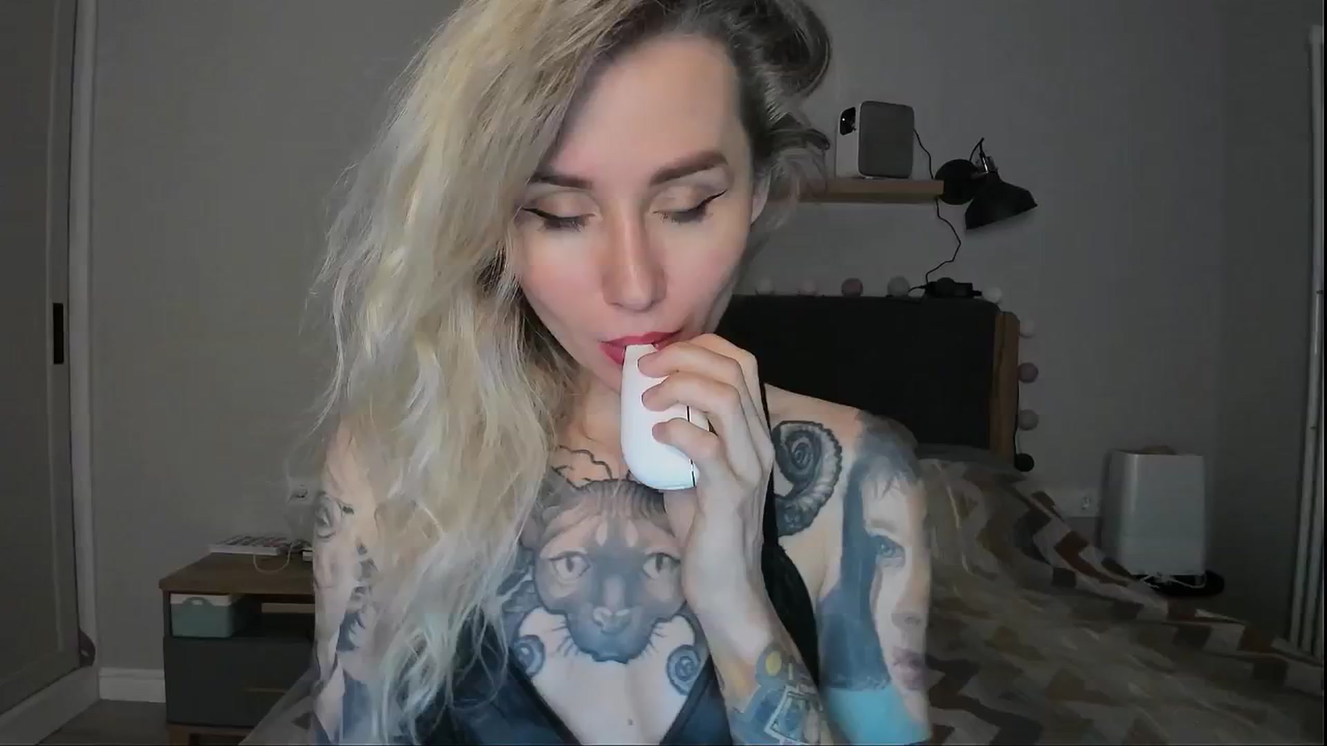 Gallery image thumbnail from Alexa_Smithhh's myfreecams stream on, 08/23/2024, 19:48 image 9 of 20