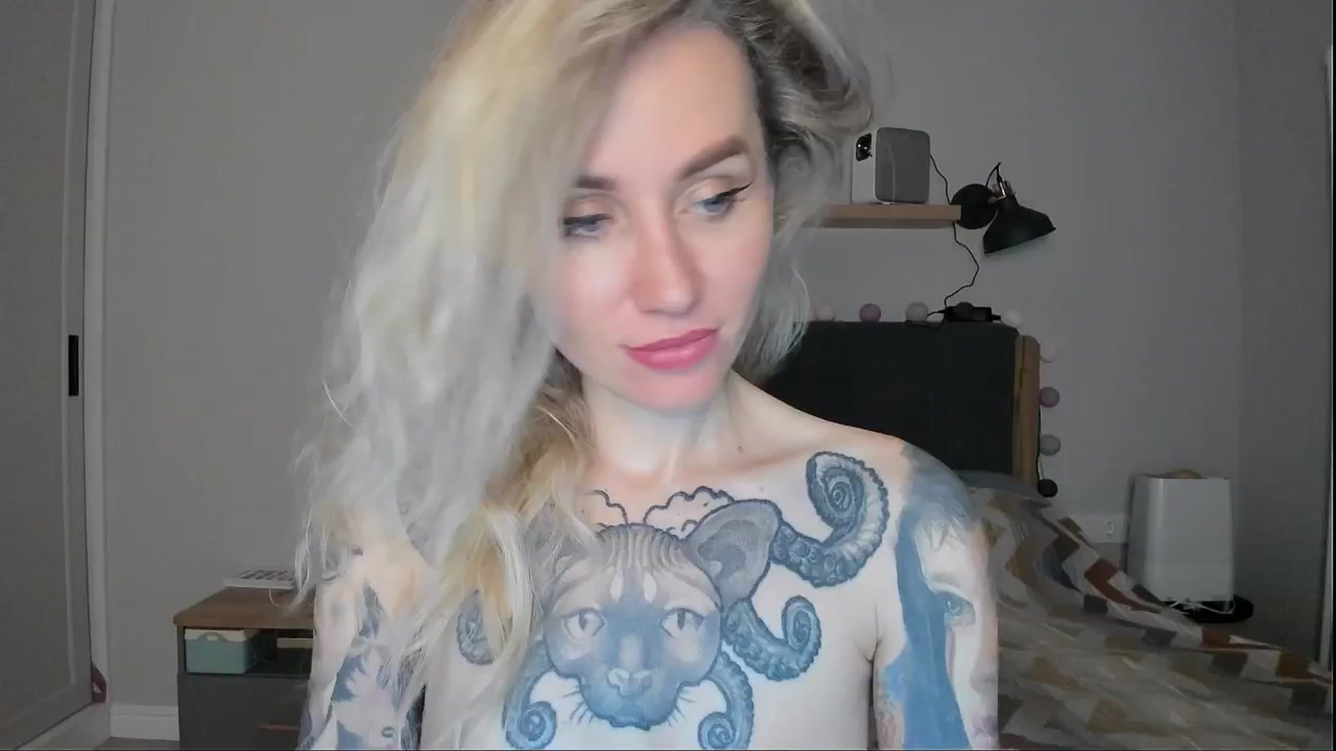 Gallery image thumbnail from Alexa_Smithhh's myfreecams stream on, 08/23/2024, 20:33 image 19 of 20