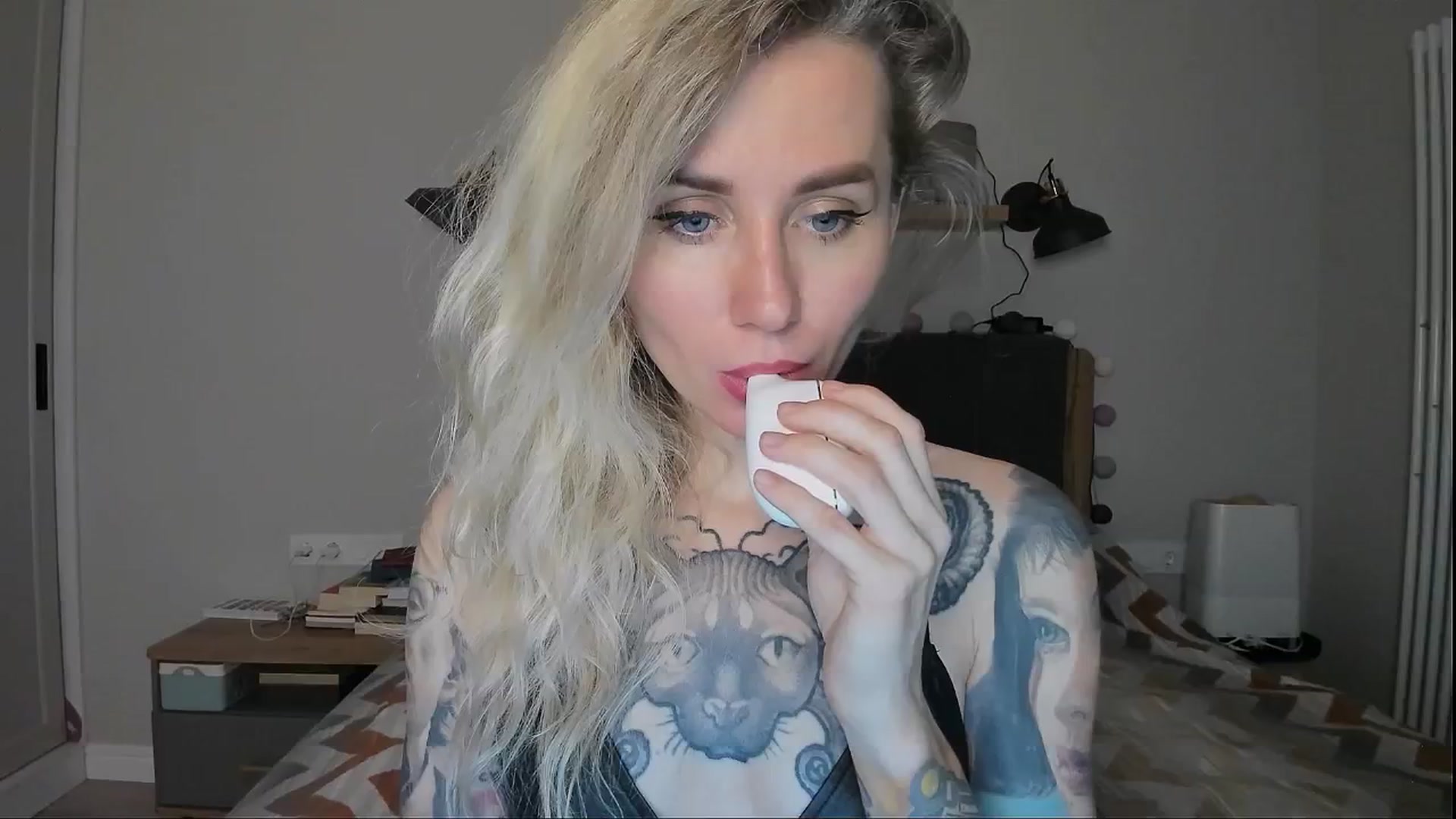 Gallery image thumbnail from Alexa_Smithhh's myfreecams stream on, 08/23/2024, 21:06 image 9 of 20